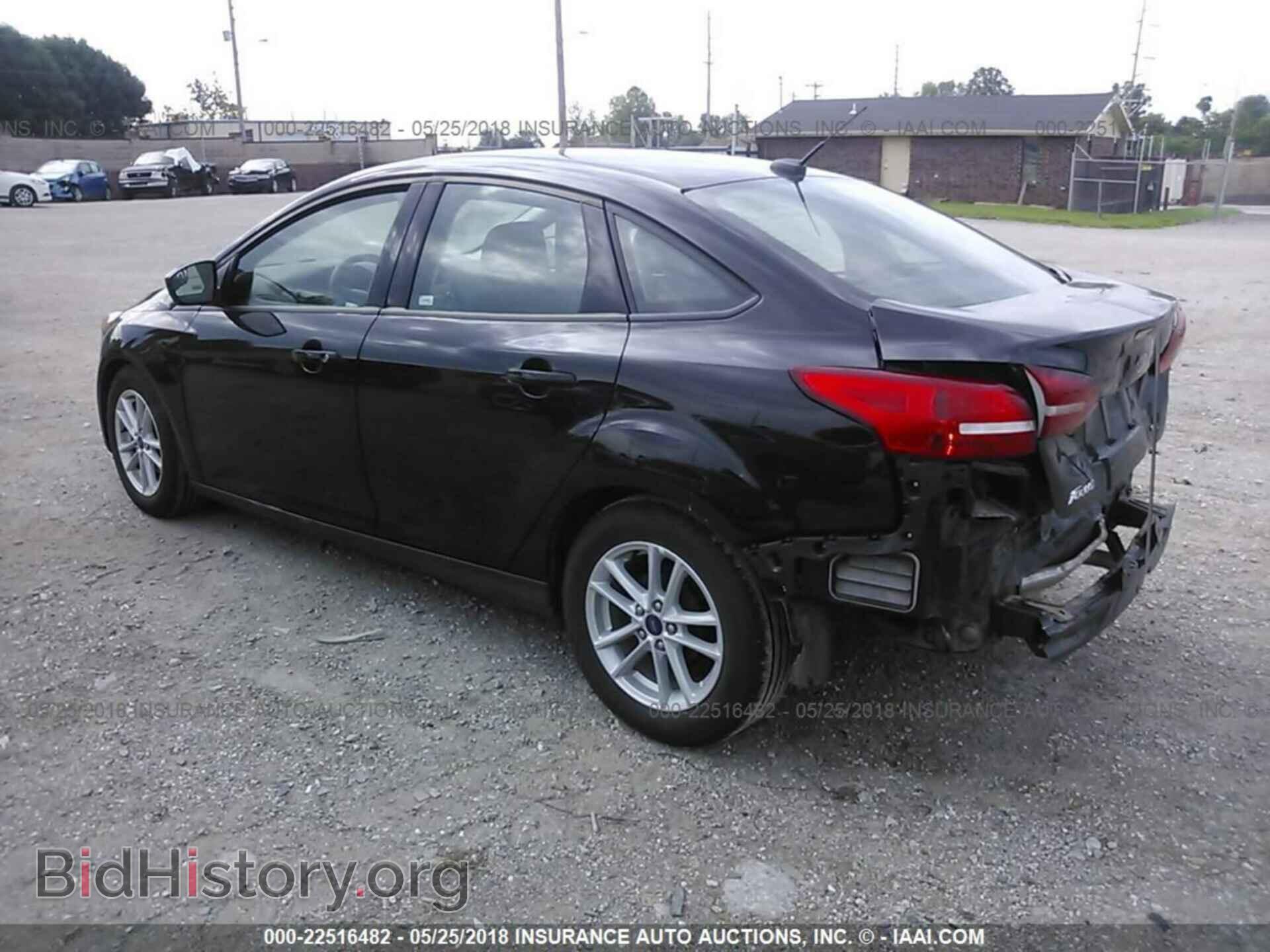 2018 Ford Focus - VIN: 1FADP3F20JL206934 - Фото 3