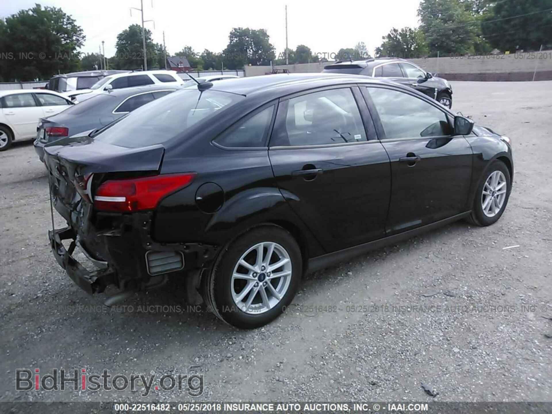 2018 Ford Focus - VIN: 1FADP3F20JL206934 - Фото 4
