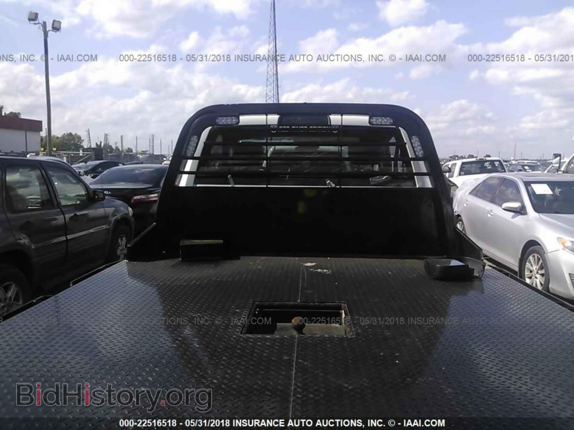 2017 Ram 3500 - VIN: 3C7WRTAL0HG558175 - Фото 8