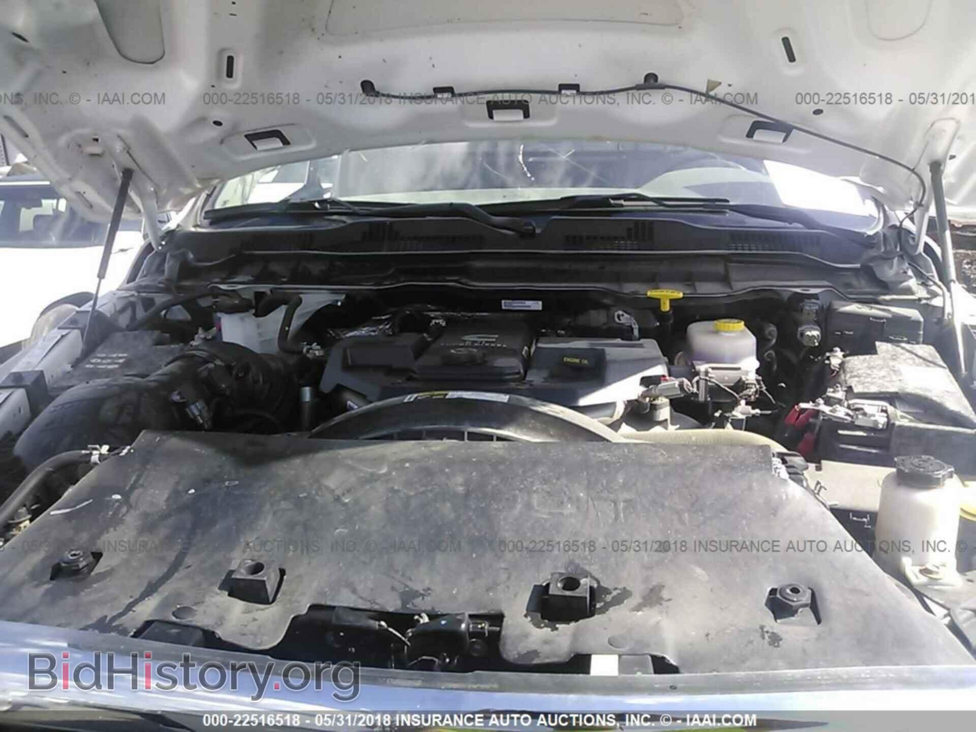 2017 Ram 3500 - VIN: 3C7WRTAL0HG558175 - Фото 9