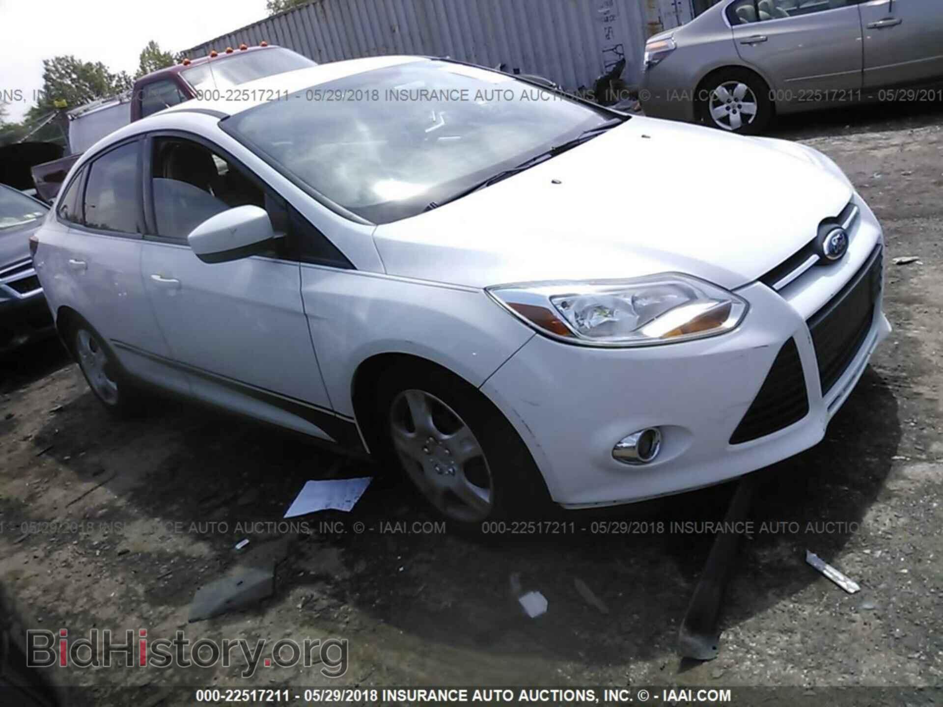Photo 1FAHP3F22CL219219 - Ford Focus 2012