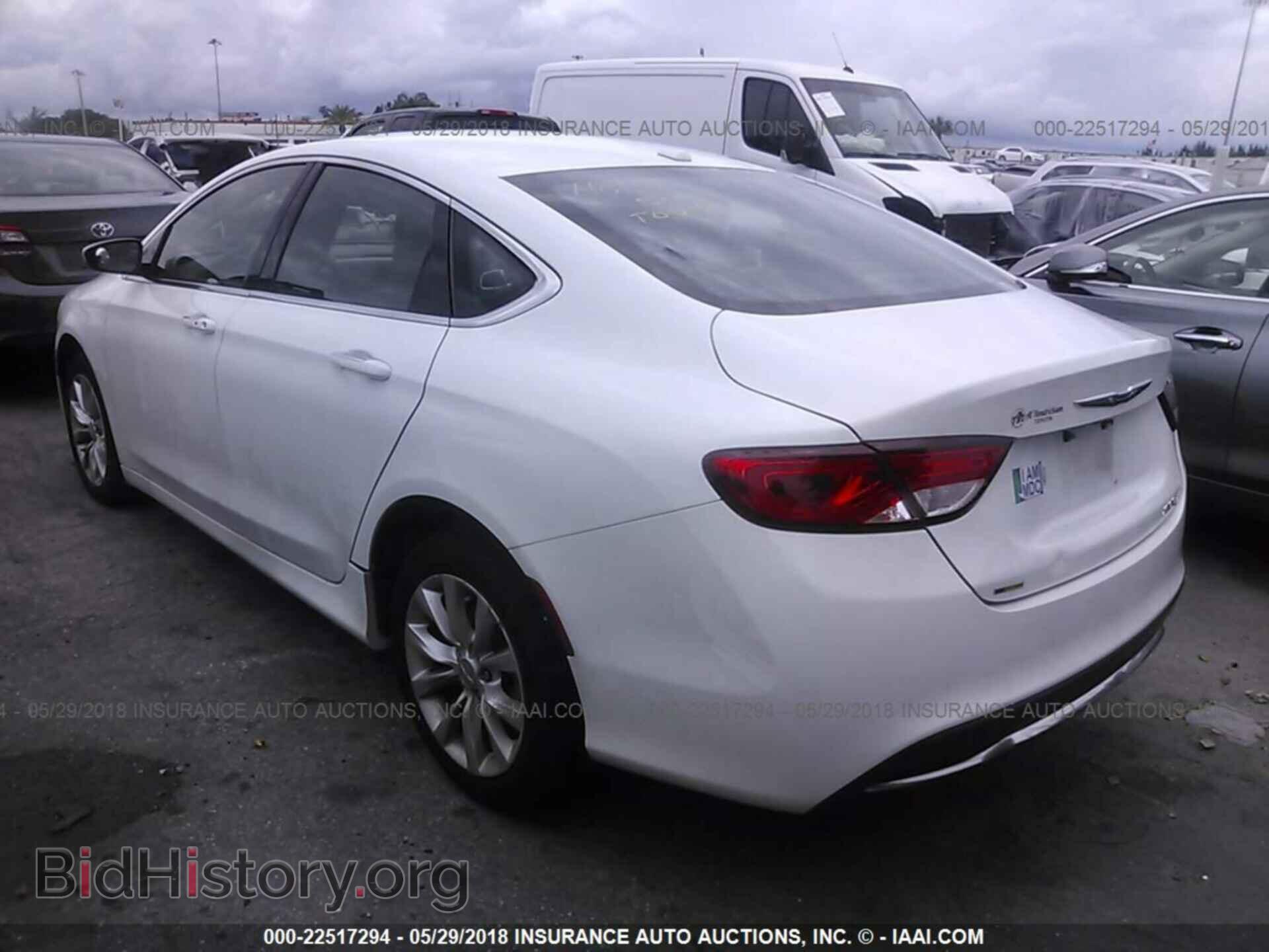 2015 Chrysler 200 - VIN: 1C3CCCCB3FN680866 - Photo 3