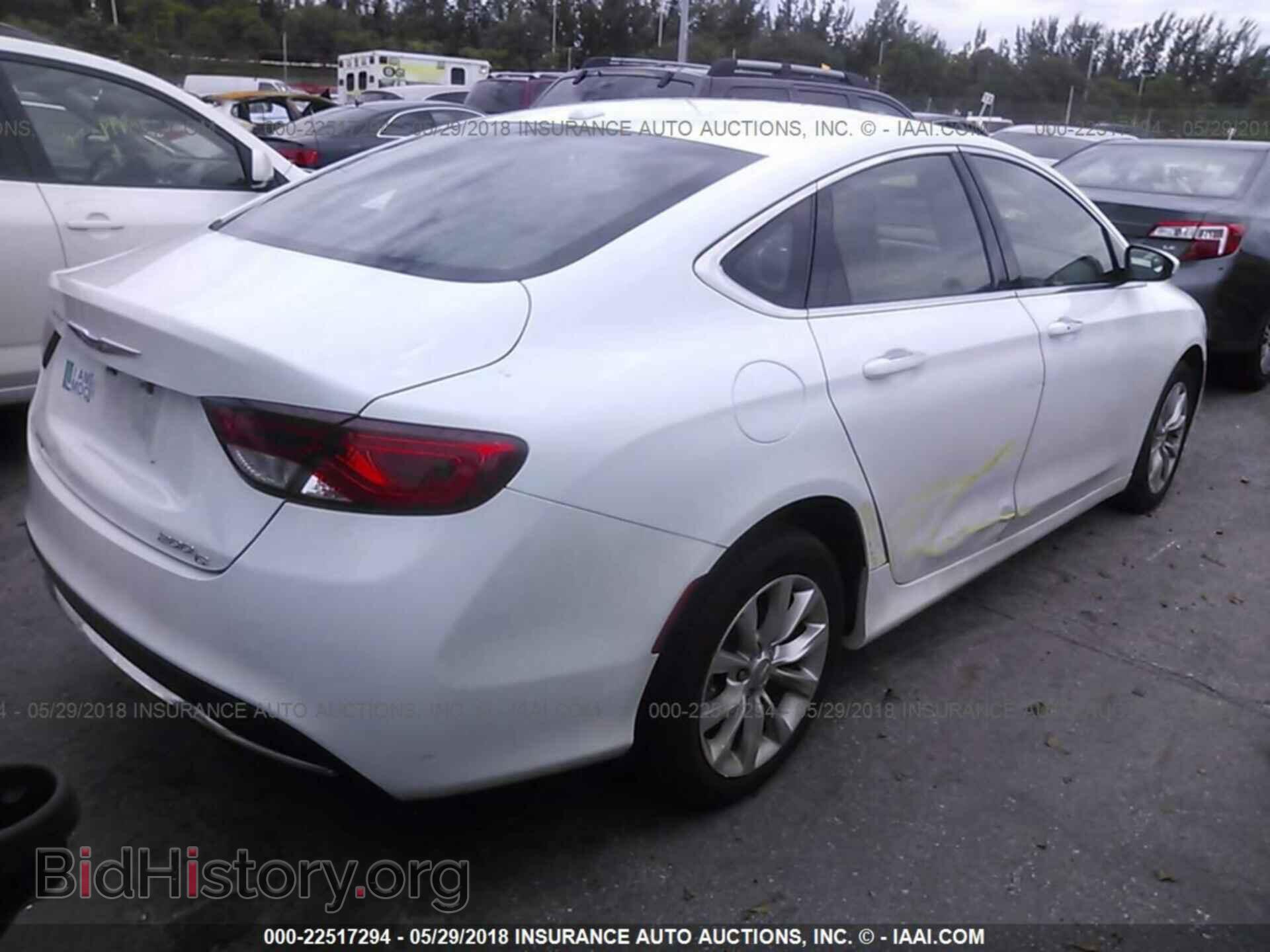 2015 Chrysler 200 - VIN: 1C3CCCCB3FN680866 - Photo 4