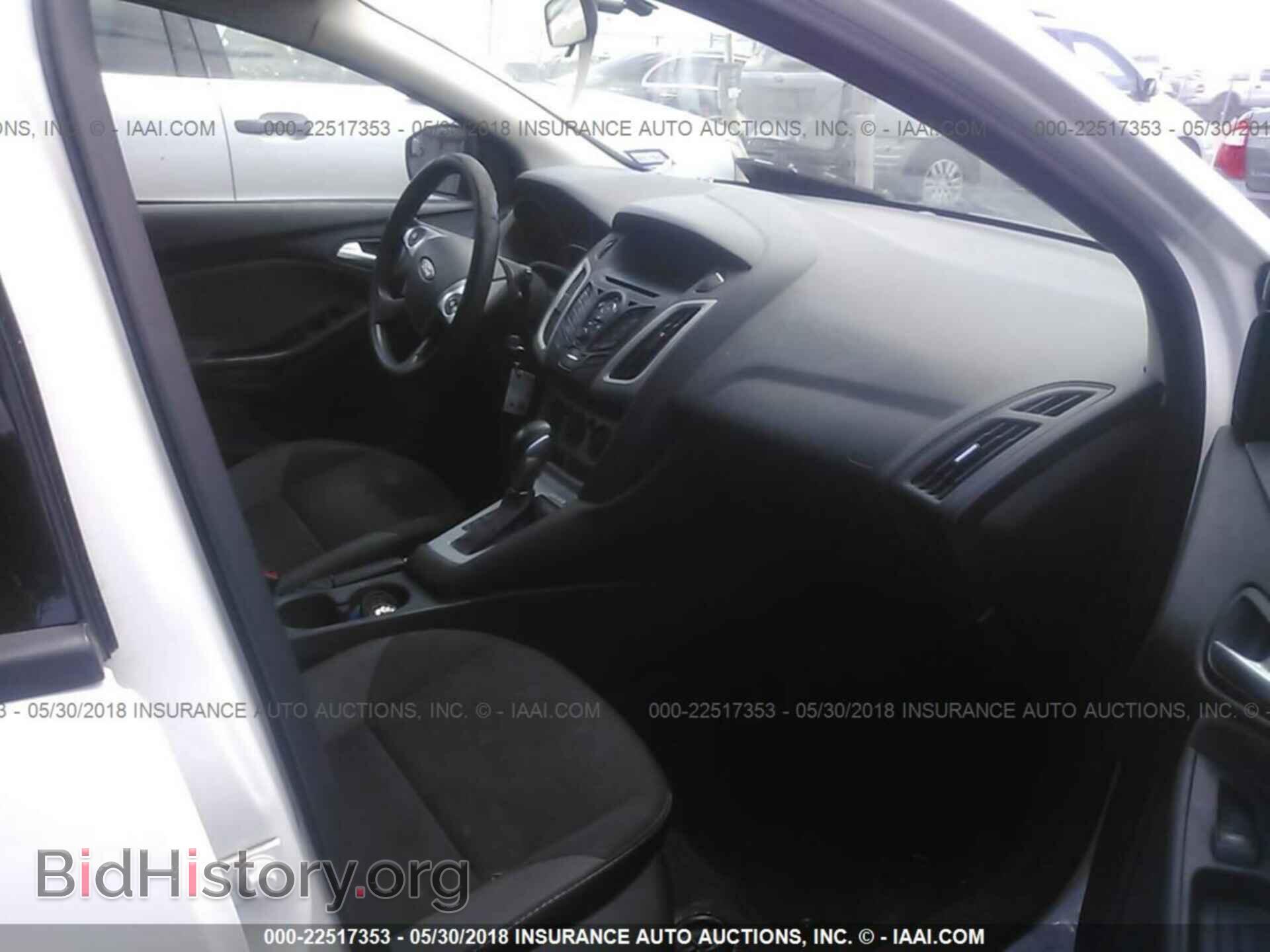 2014 Ford Focus - VIN: 1FADP3K29EL108982 - Photo 5