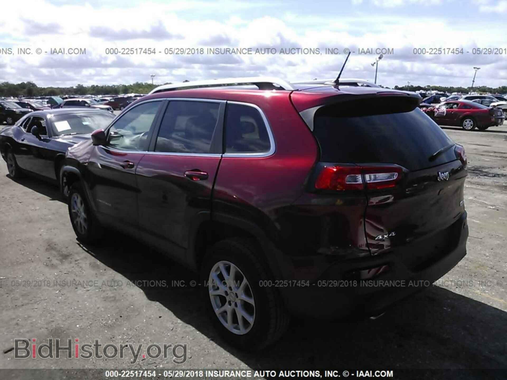 2014 Jeep Cherokee - VIN: 1C4PJMCBXEW185663 - Фото 3