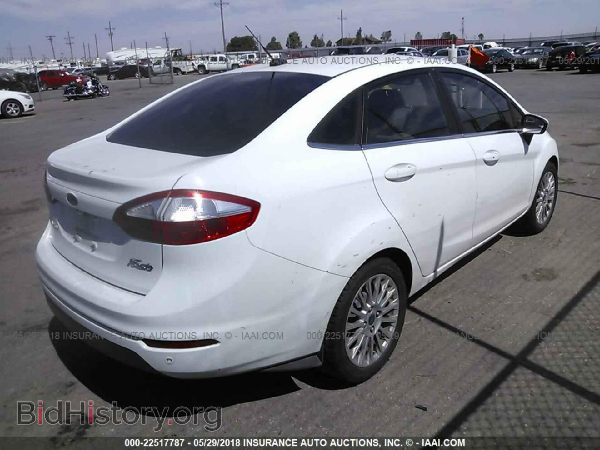 2014 Ford Fiesta - VIN: 3FADP4CJ3EM200065 - Фото 4