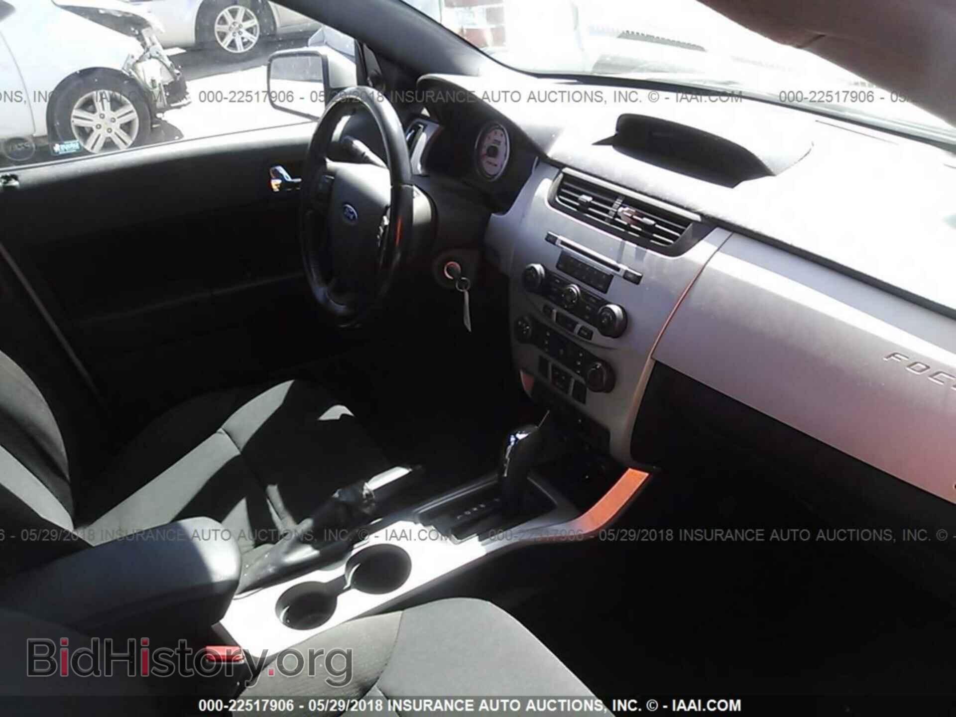 2011 Ford Focus - VIN: 1FAHP3GN1BW136452 - Фото 5
