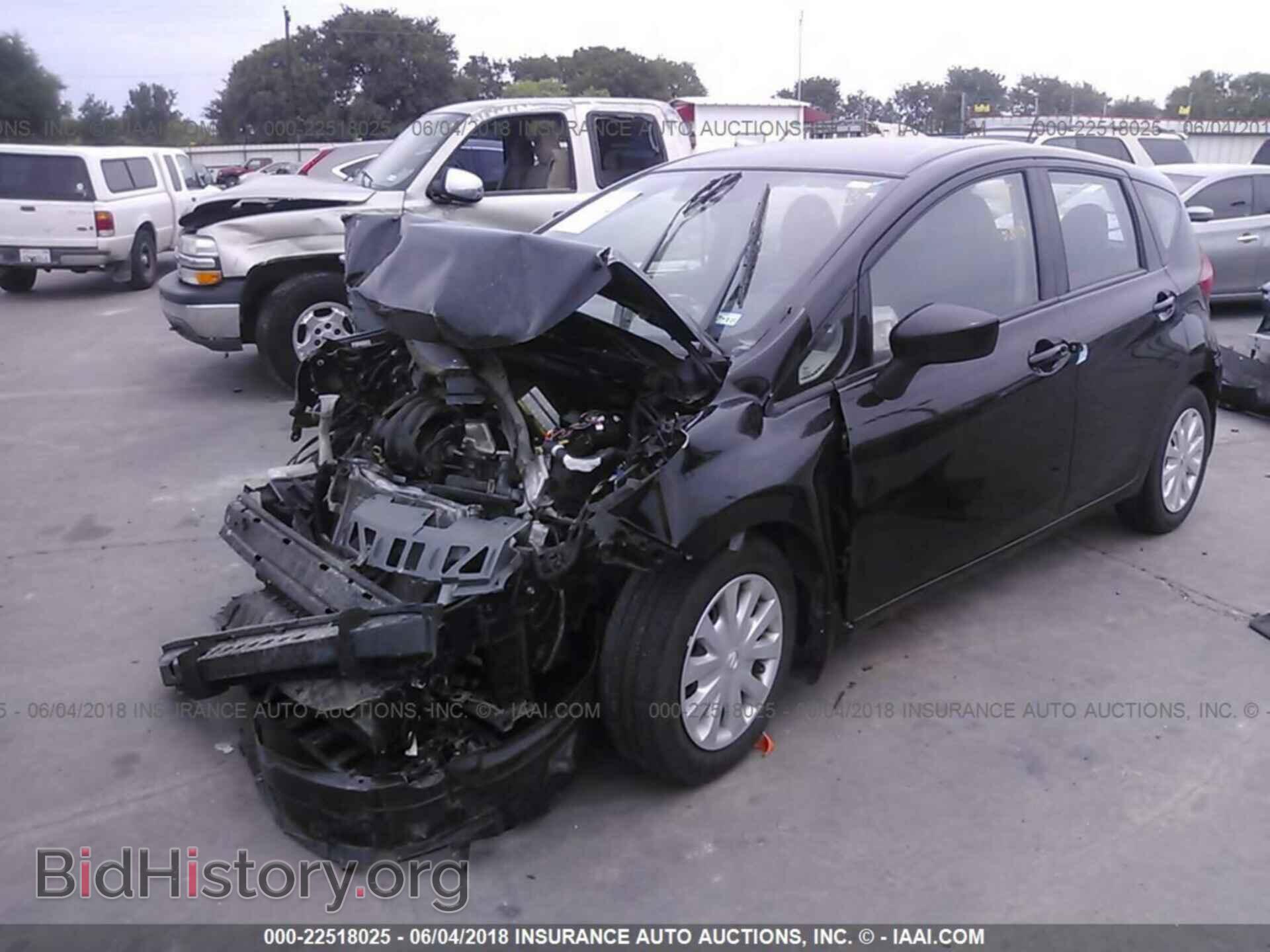 2016 Nissan Versa note - VIN: 3N1CE2CP2GL374967 - Фото 2