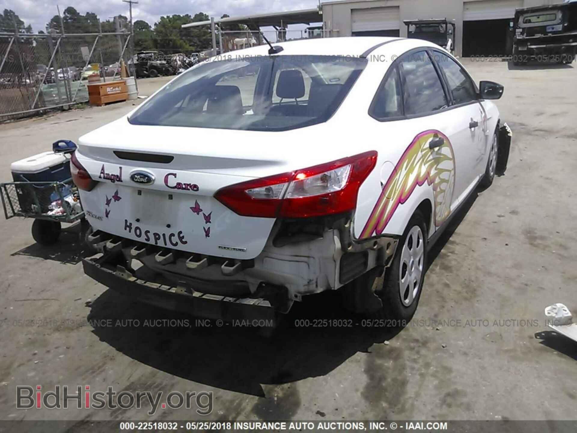 2014 Ford Focus - VIN: 1FADP3E27EL109513 - Photo 4