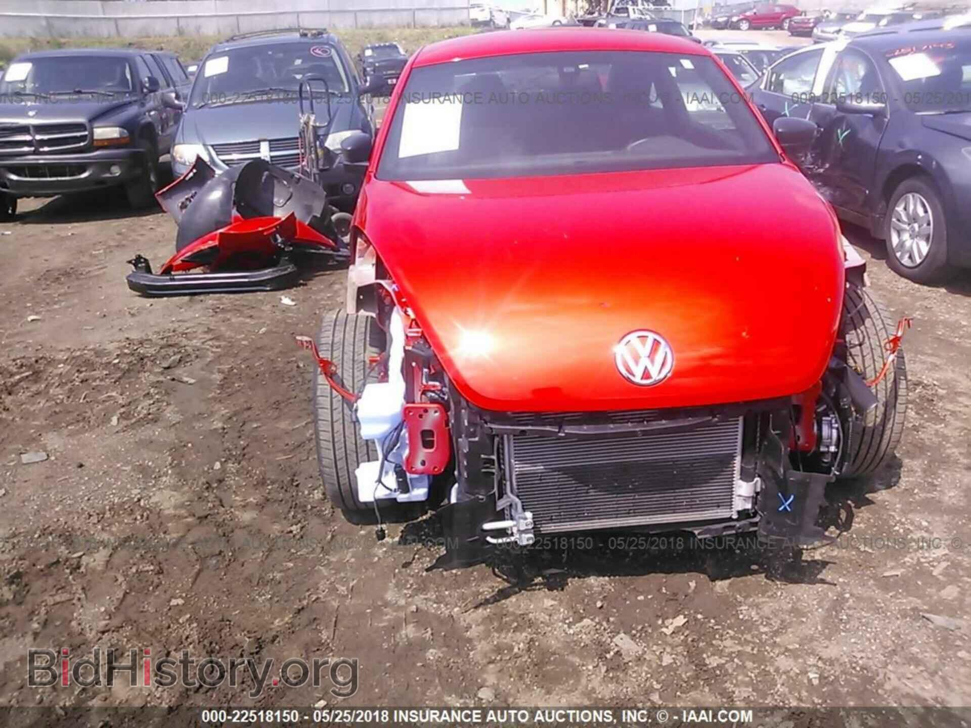 2017 Volkswagen Beetle - VIN: 3VWF17AT3HM616936 - Фото 6