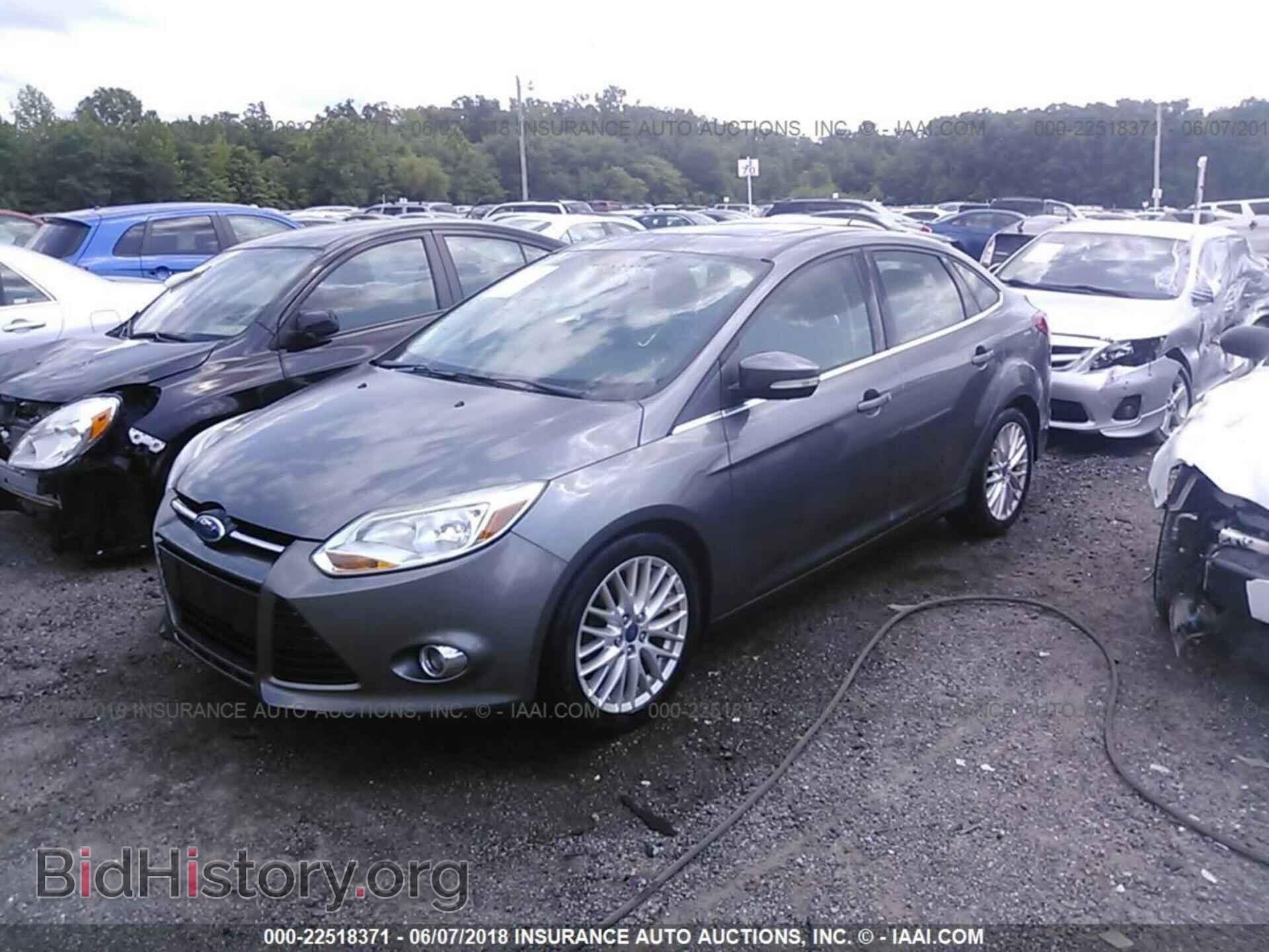 2012 Ford Focus - VIN: 1FAHP3H28CL131837 - Фото 2