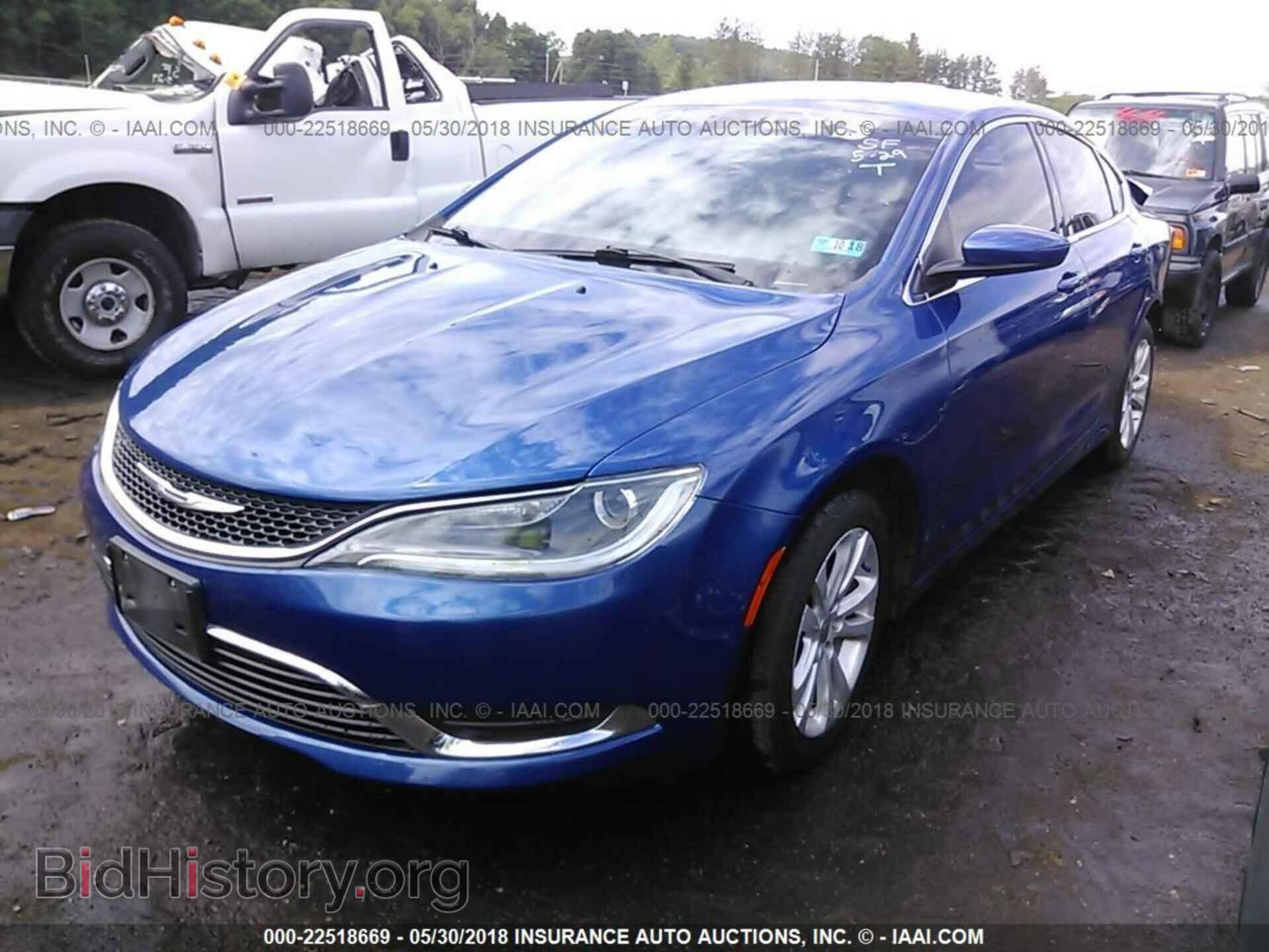 2015 Chrysler 200 - VIN: 1C3CCCAB1FN685972 - Photo 2