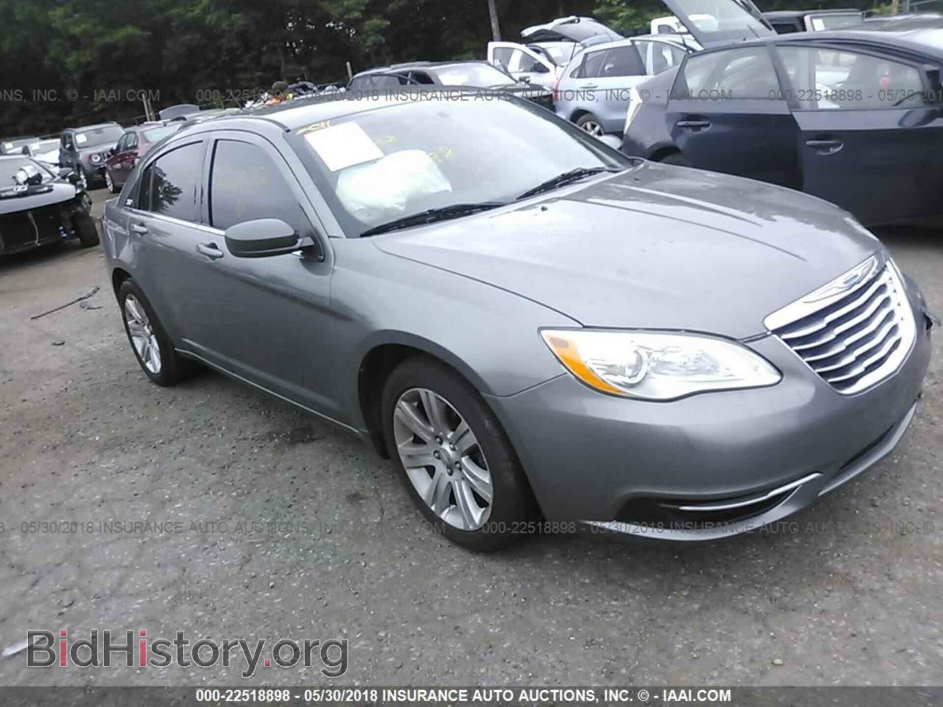 Photo 1C3CCBBBXDN505233 - Chrysler 200 2013