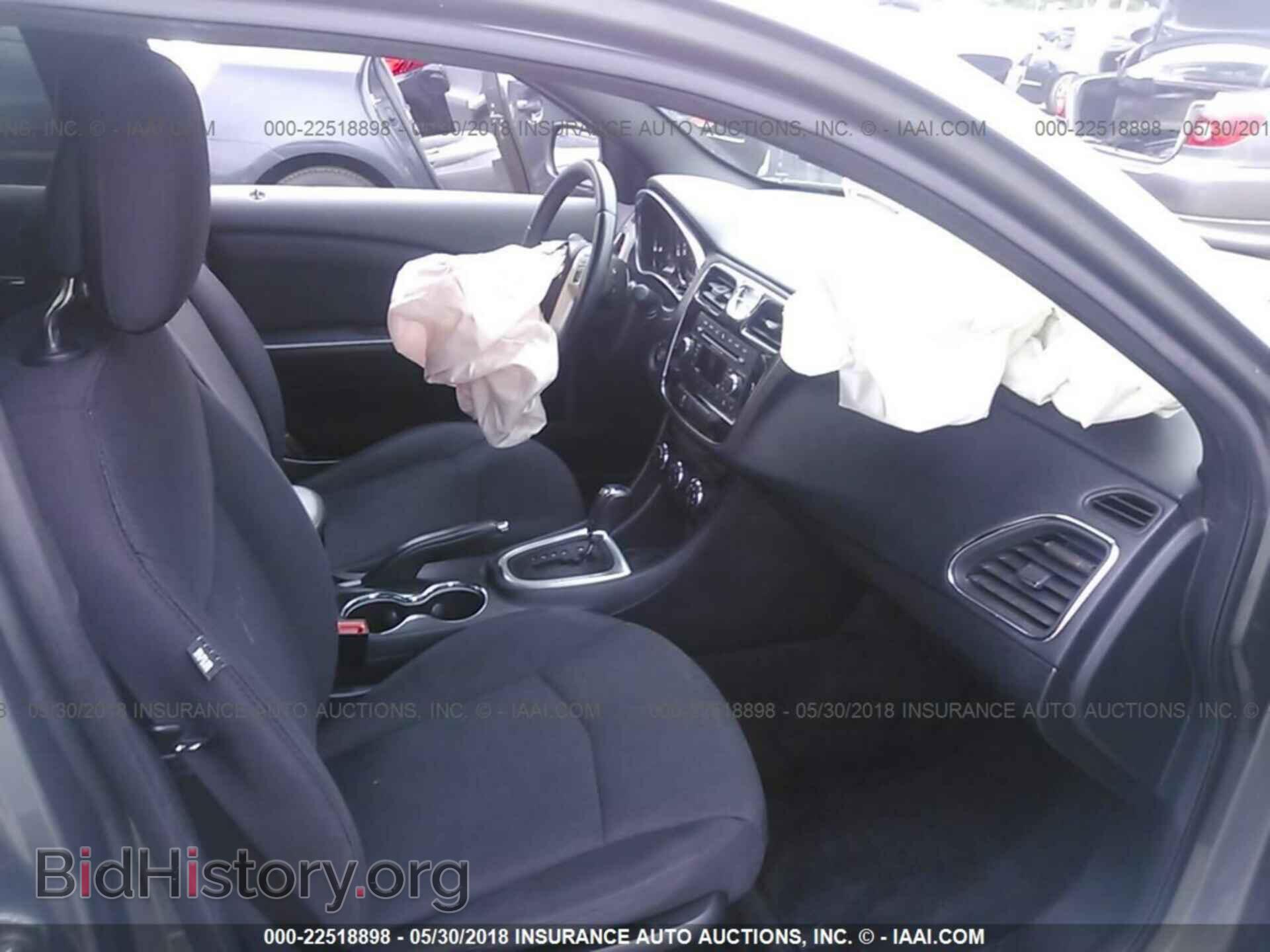 2013 Chrysler 200 - VIN: 1C3CCBBBXDN505233 - Photo 5