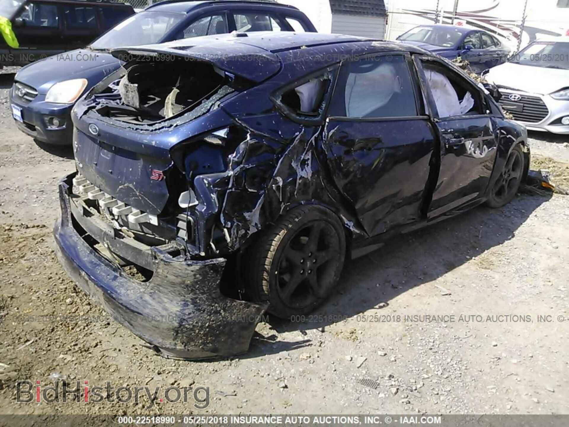 2017 Ford Focus - VIN: 1FADP3L90HL227455 - Photo 4