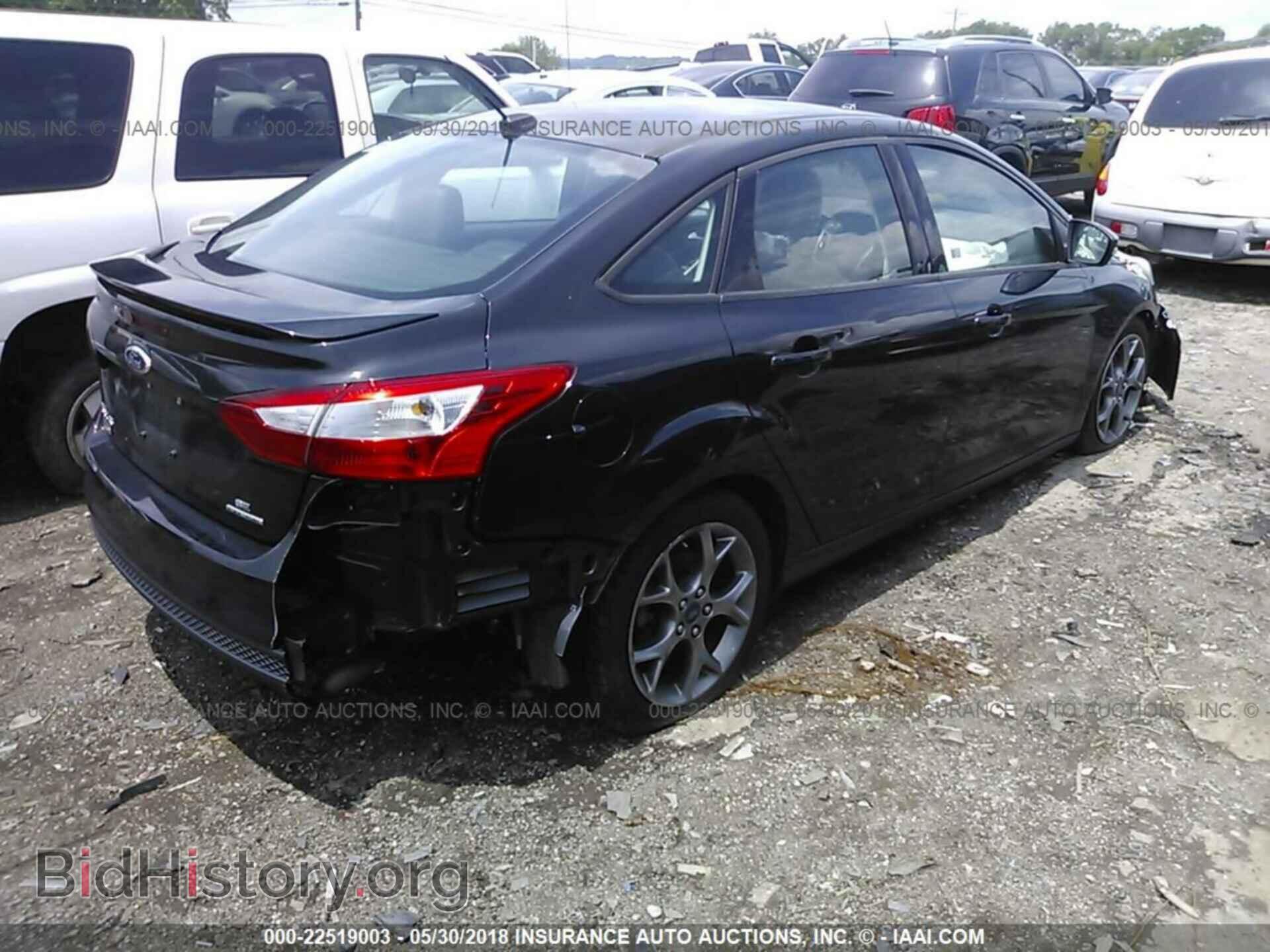 2014 Ford Focus - VIN: 1FADP3F28EL227911 - Фото 4