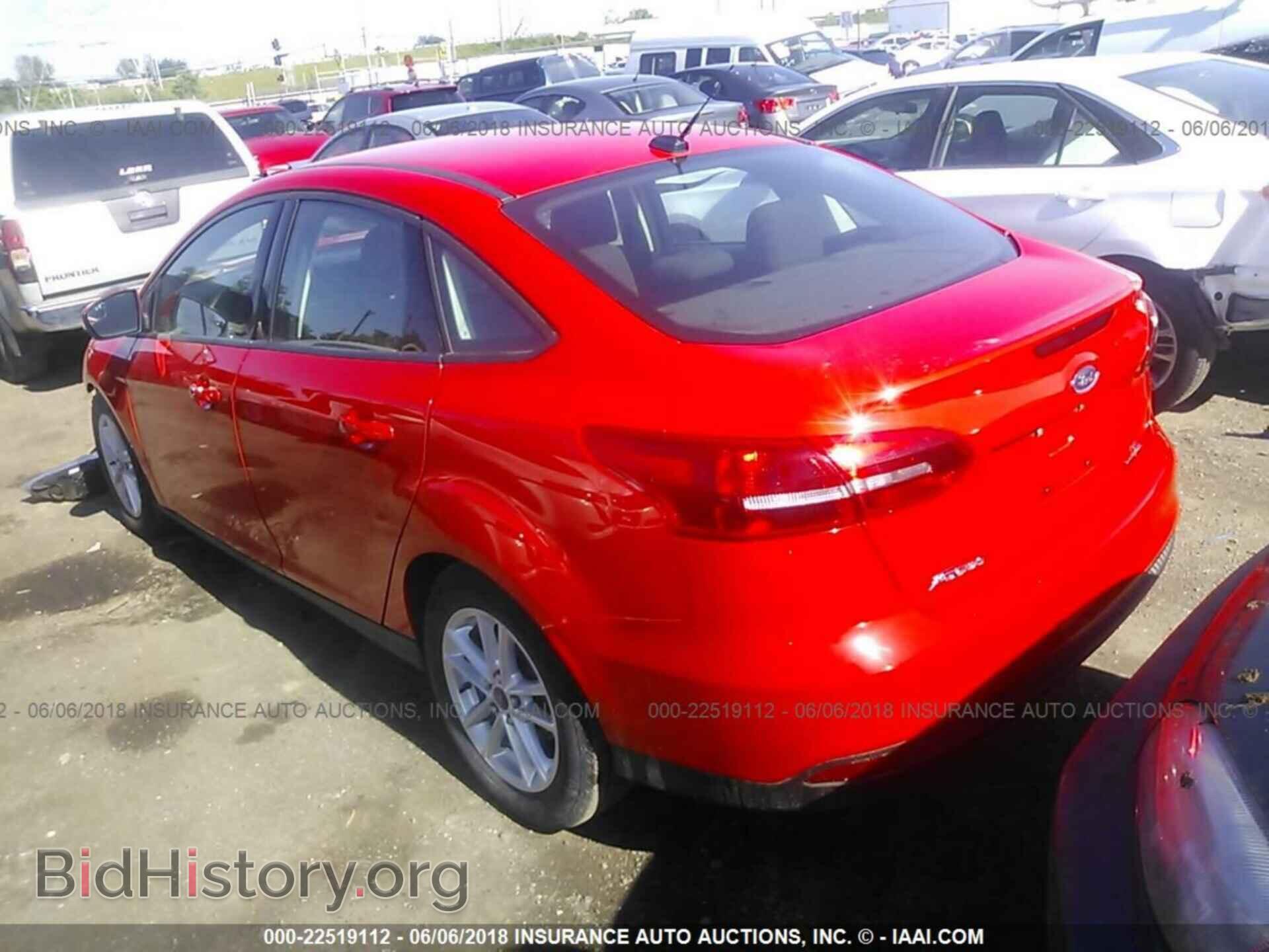 2016 Ford Focus - VIN: 1FADP3F26GL270159 - Photo 3