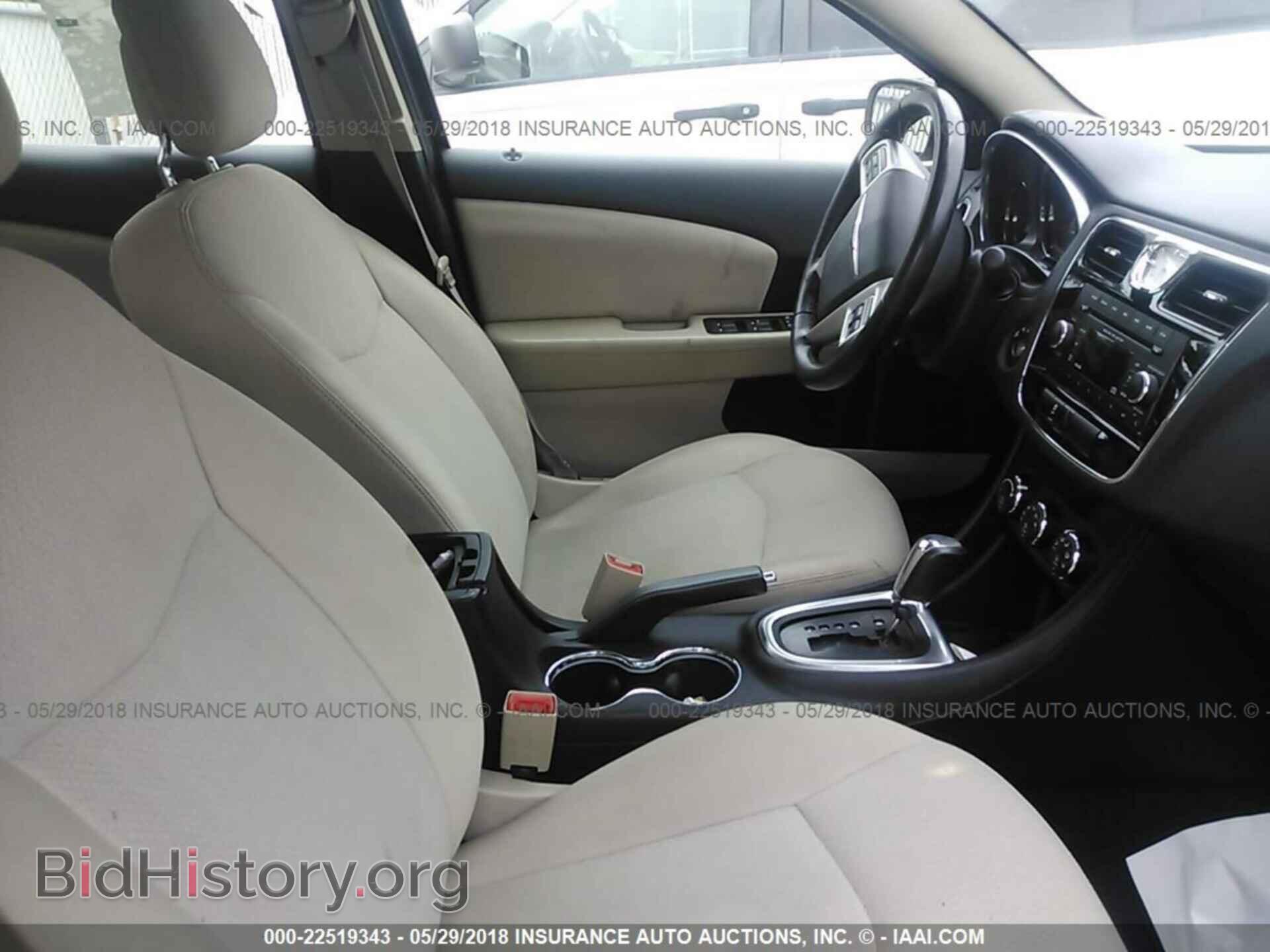 2012 Chrysler 200 - VIN: 1C3CCBBB3CN105724 - Photo 5