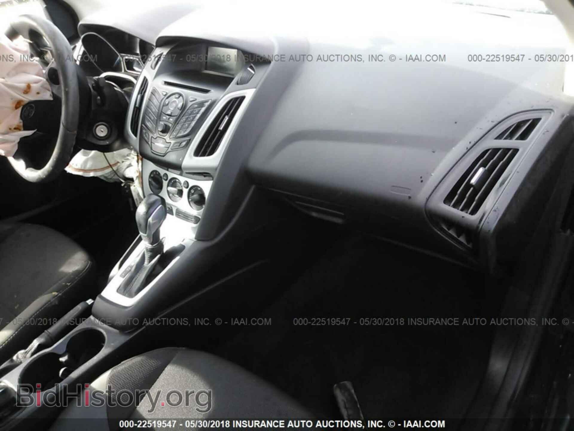 2014 Ford Focus - VIN: 1FADP3F20EL459418 - Photo 5
