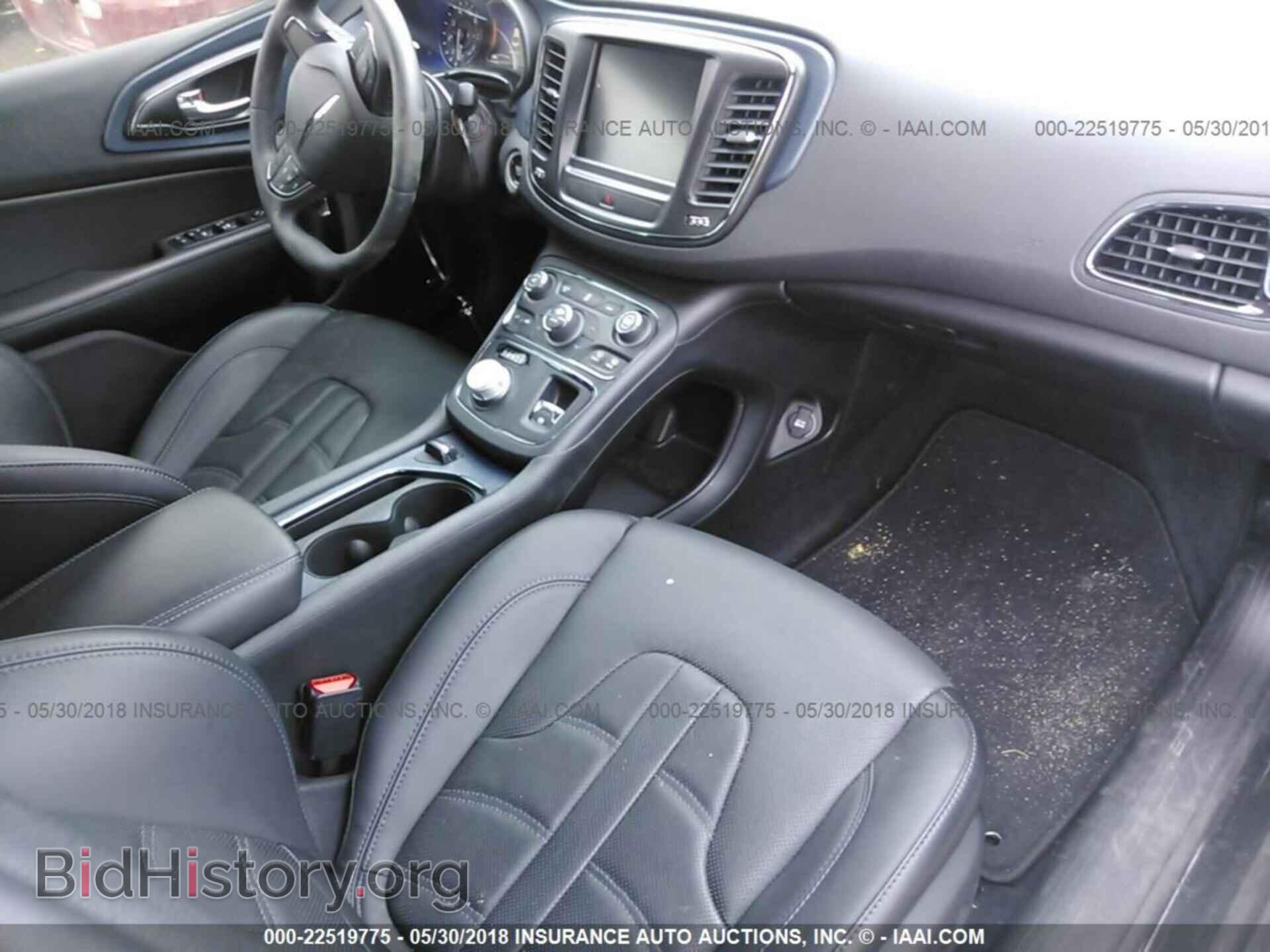 2016 Chrysler 200 - VIN: 1C3CCCBB7GN162097 - Photo 5