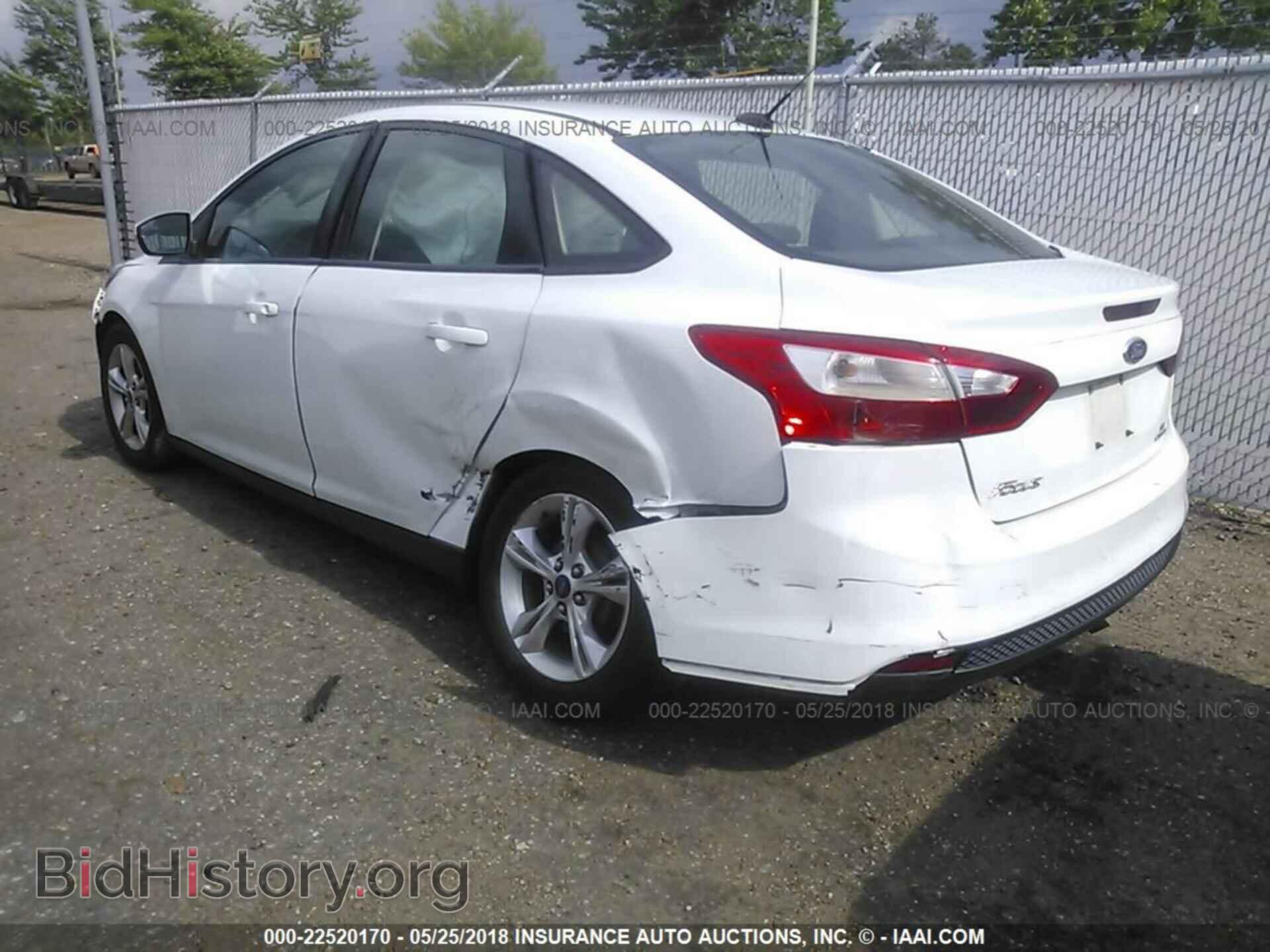 2014 Ford Focus - VIN: 1FADP3F20EL279825 - Фото 3