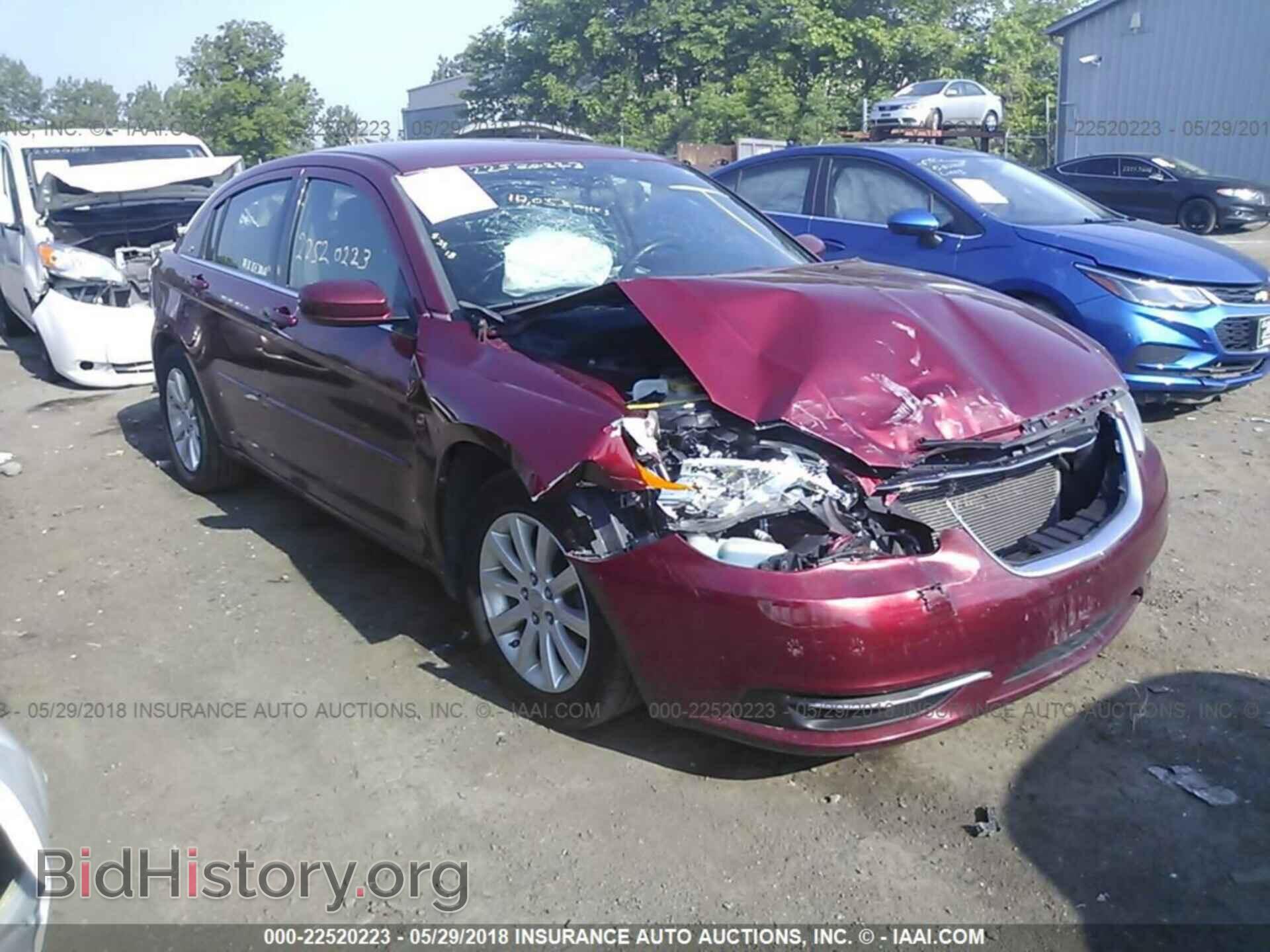 Photo 1C3CCBBB1DN732889 - Chrysler 200 2013