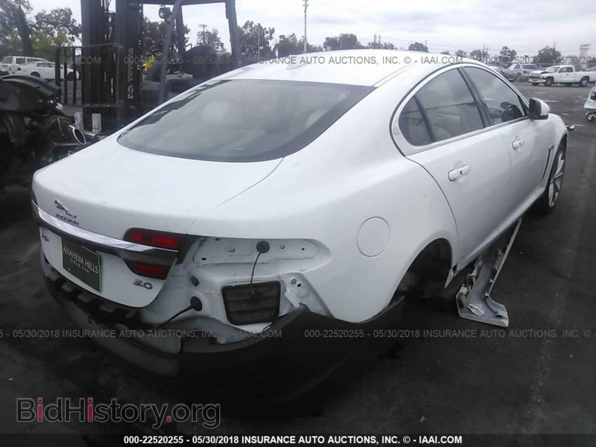 2015 Jaguar Xf - VIN: SAJWA0F77F8U77337 - Фото 4