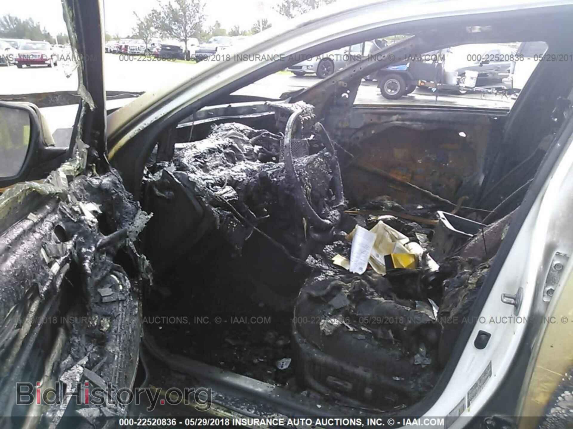 2014 Kia Optima - VIN: 5XXGR4A7XEG307706 - Photo 5