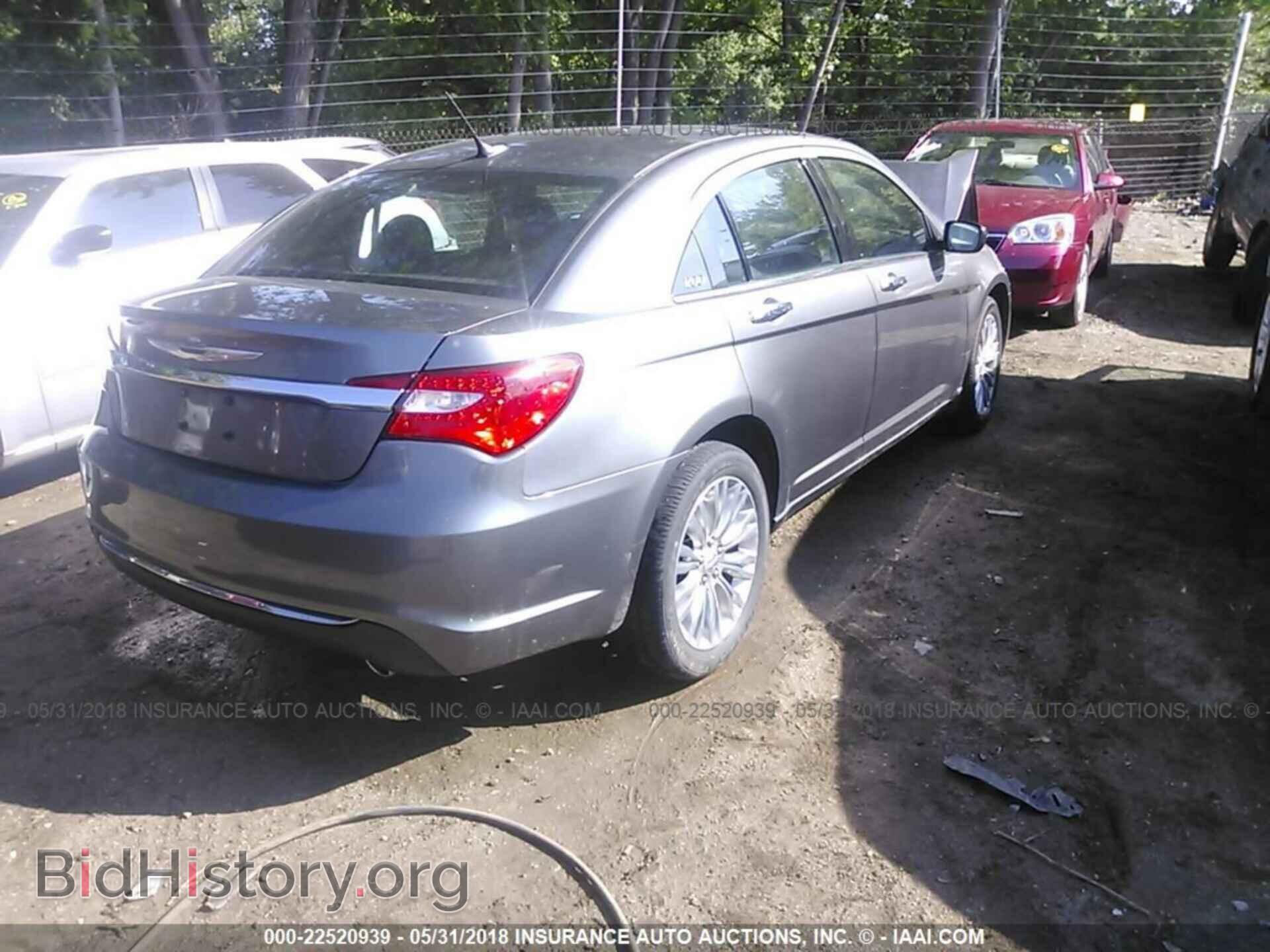 2013 Chrysler 200 - VIN: 1C3CCBCGXDN615015 - Фото 4