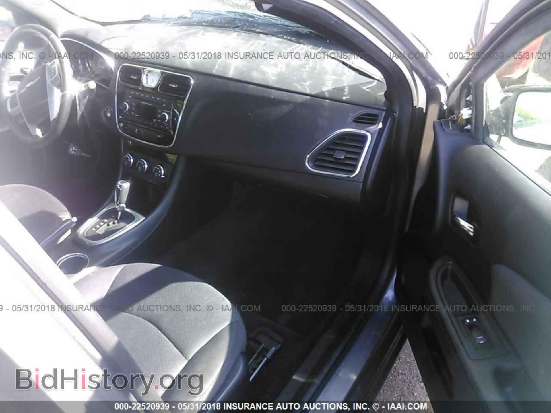 2013 Chrysler 200 - VIN: 1C3CCBCGXDN615015 - Фото 5