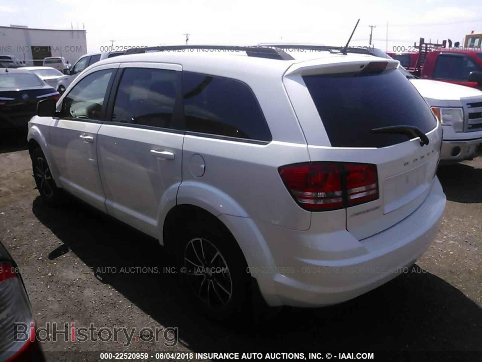 2017 Dodge Journey - VIN: 3C4PDCAB7HT621772 - Photo 3