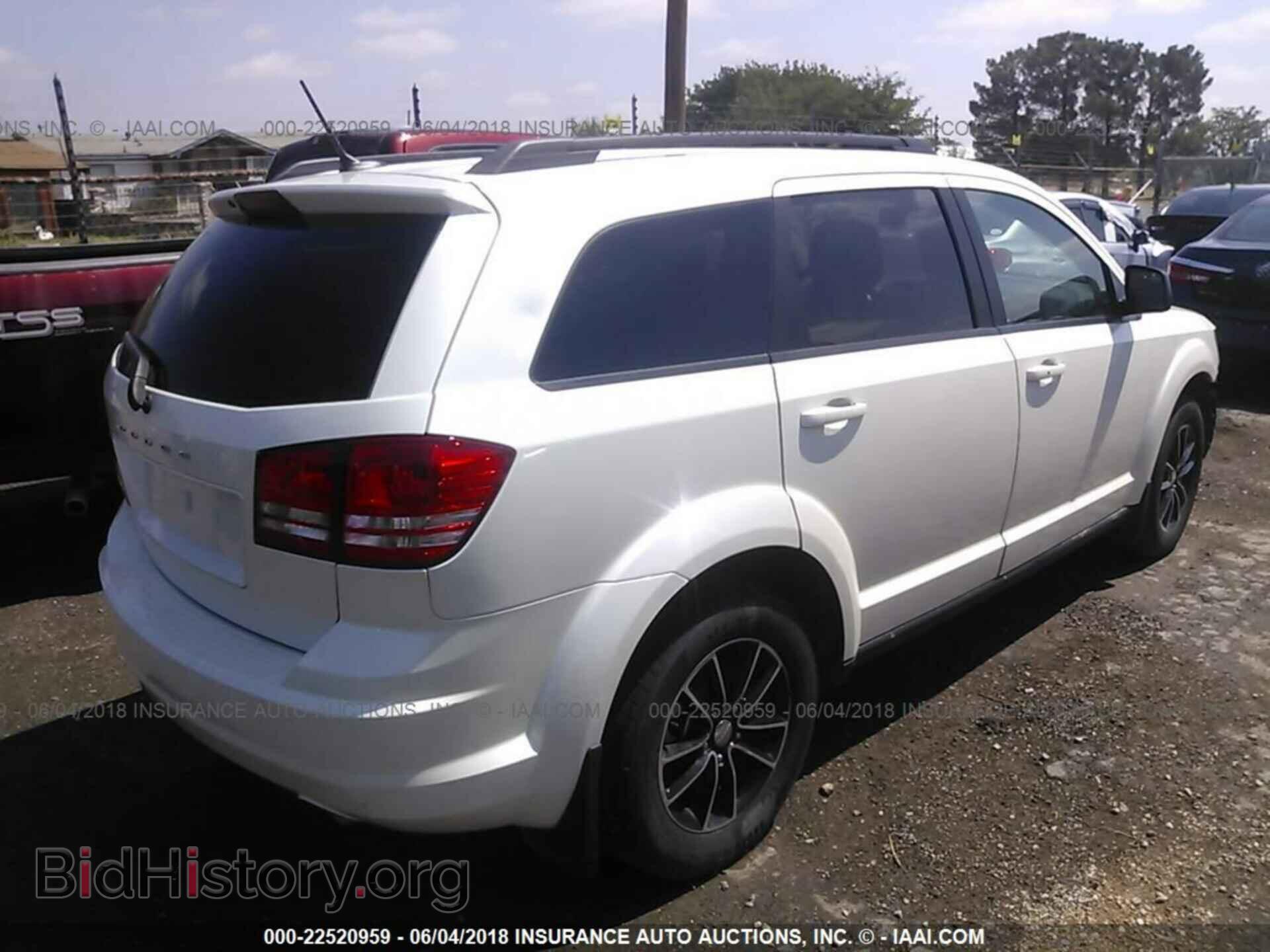 2017 Dodge Journey - VIN: 3C4PDCAB7HT621772 - Photo 4
