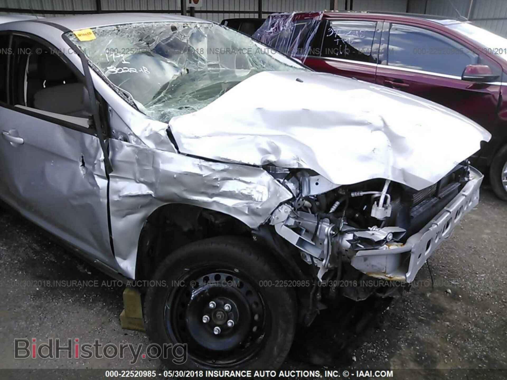 2012 Ford Focus - VIN: 1FAHP3F28CL327733 - Photo 6