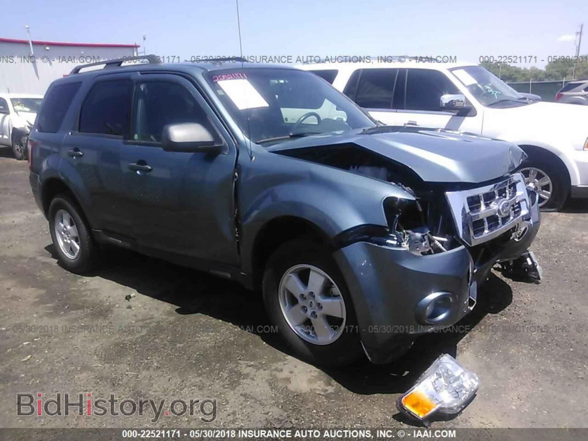 Photo 1FMCU0D75CKA02176 - Ford Escape 2012