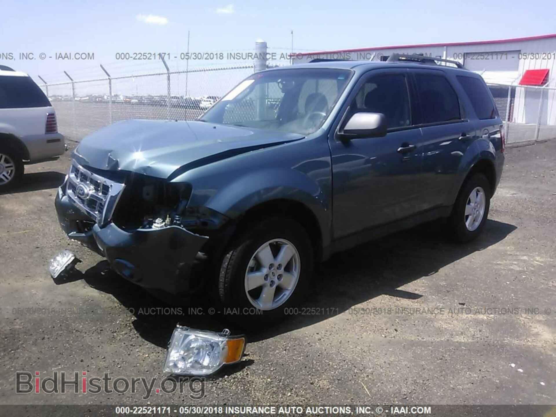 2012 Ford Escape - VIN: 1FMCU0D75CKA02176 - Фото 2