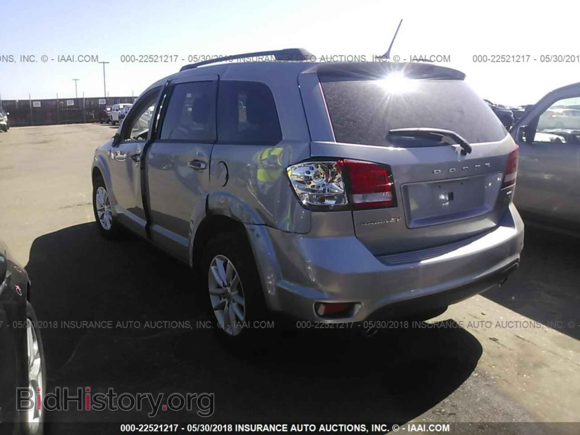 2015 Dodge Journey - VIN: 3C4PDCBG0FT722868 - Photo 3