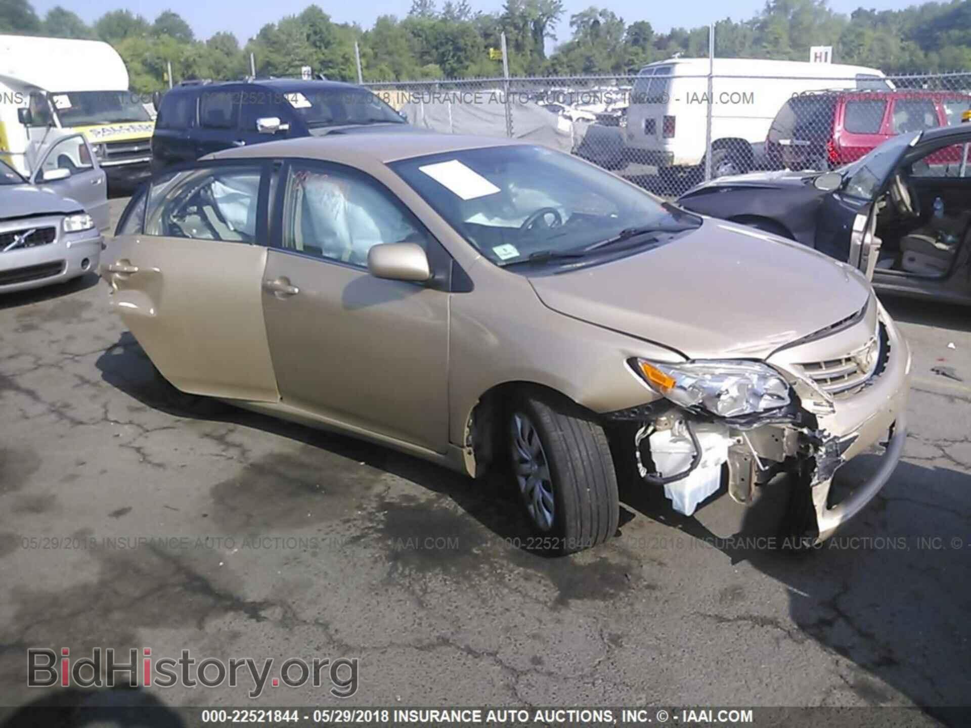 Photo 2T1BU4EE5DC951945 - Toyota Corolla 2013