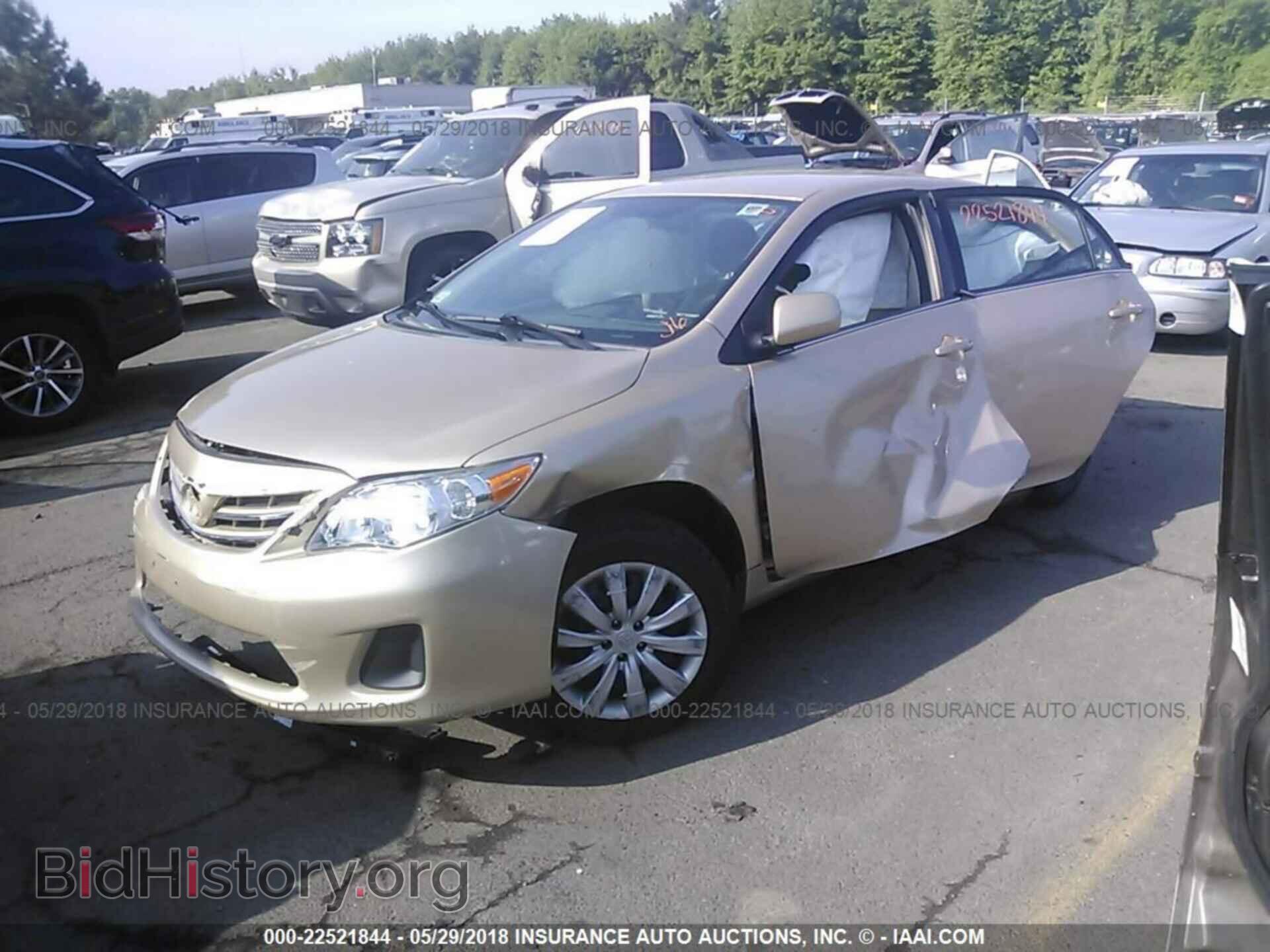 2013 Toyota Corolla - VIN: 2T1BU4EE5DC951945 - Photo 2
