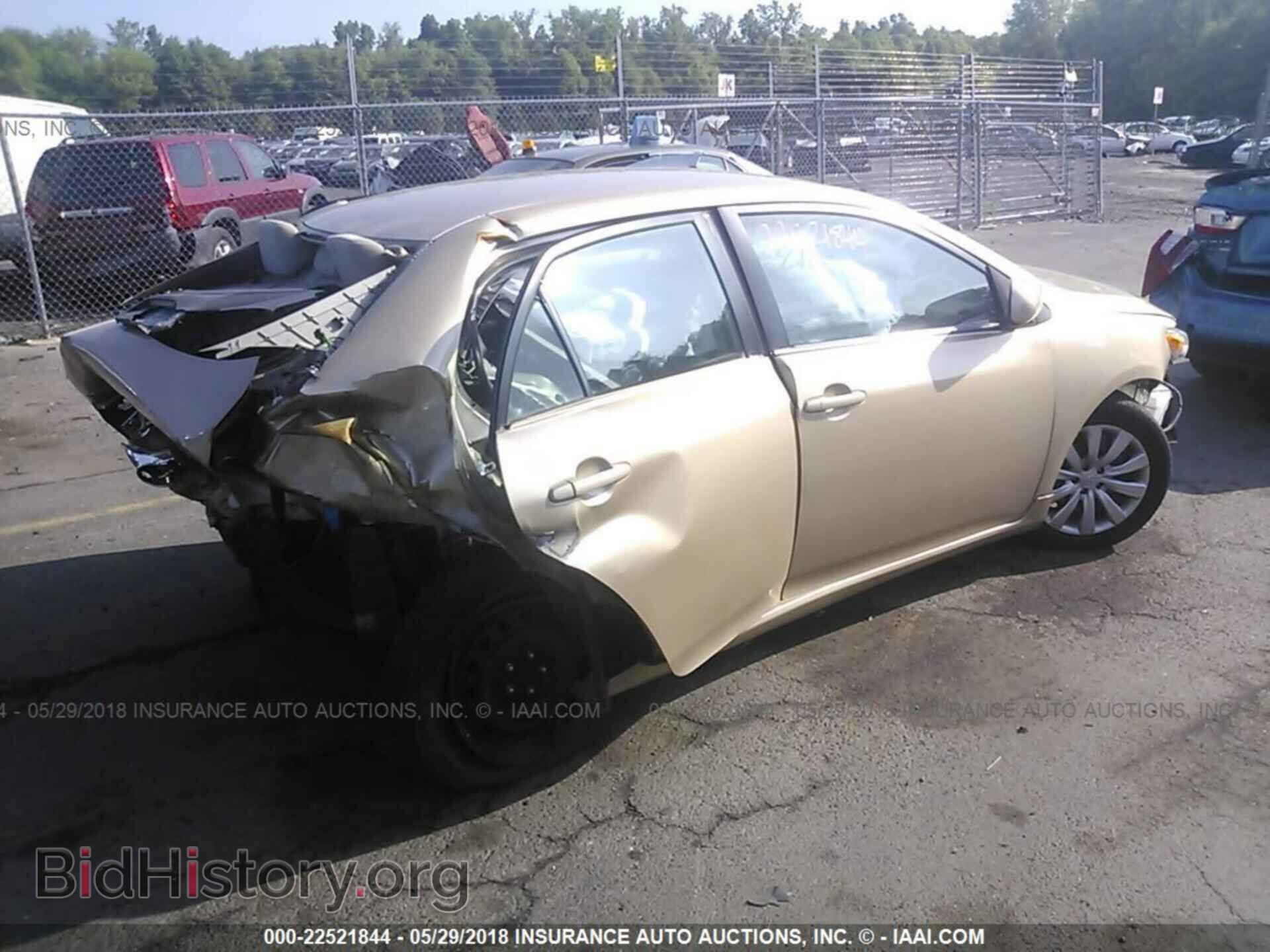 2013 Toyota Corolla - VIN: 2T1BU4EE5DC951945 - Photo 4