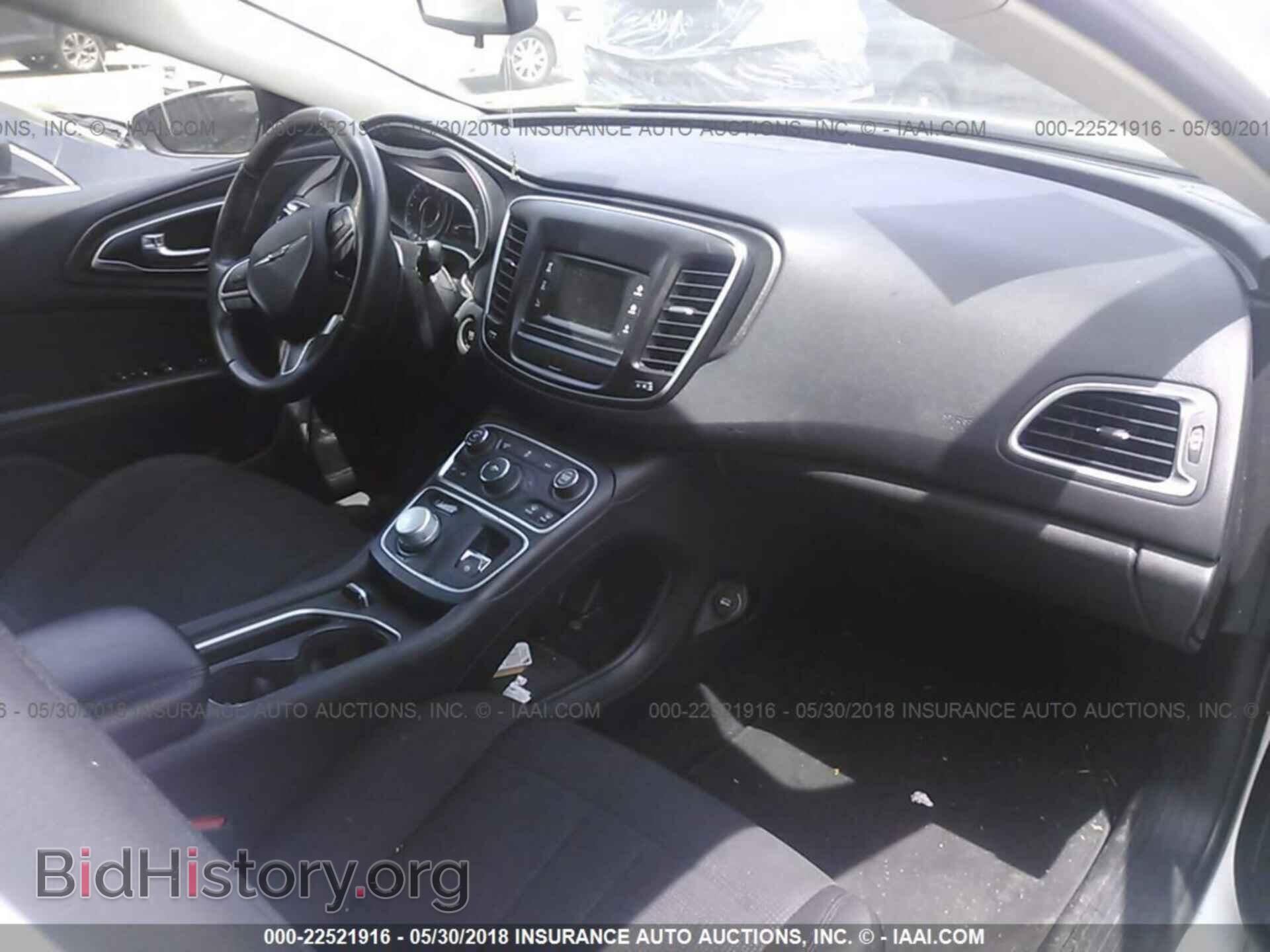 2015 Chrysler 200 - VIN: 1C3CCCAB6FN650294 - Photo 5