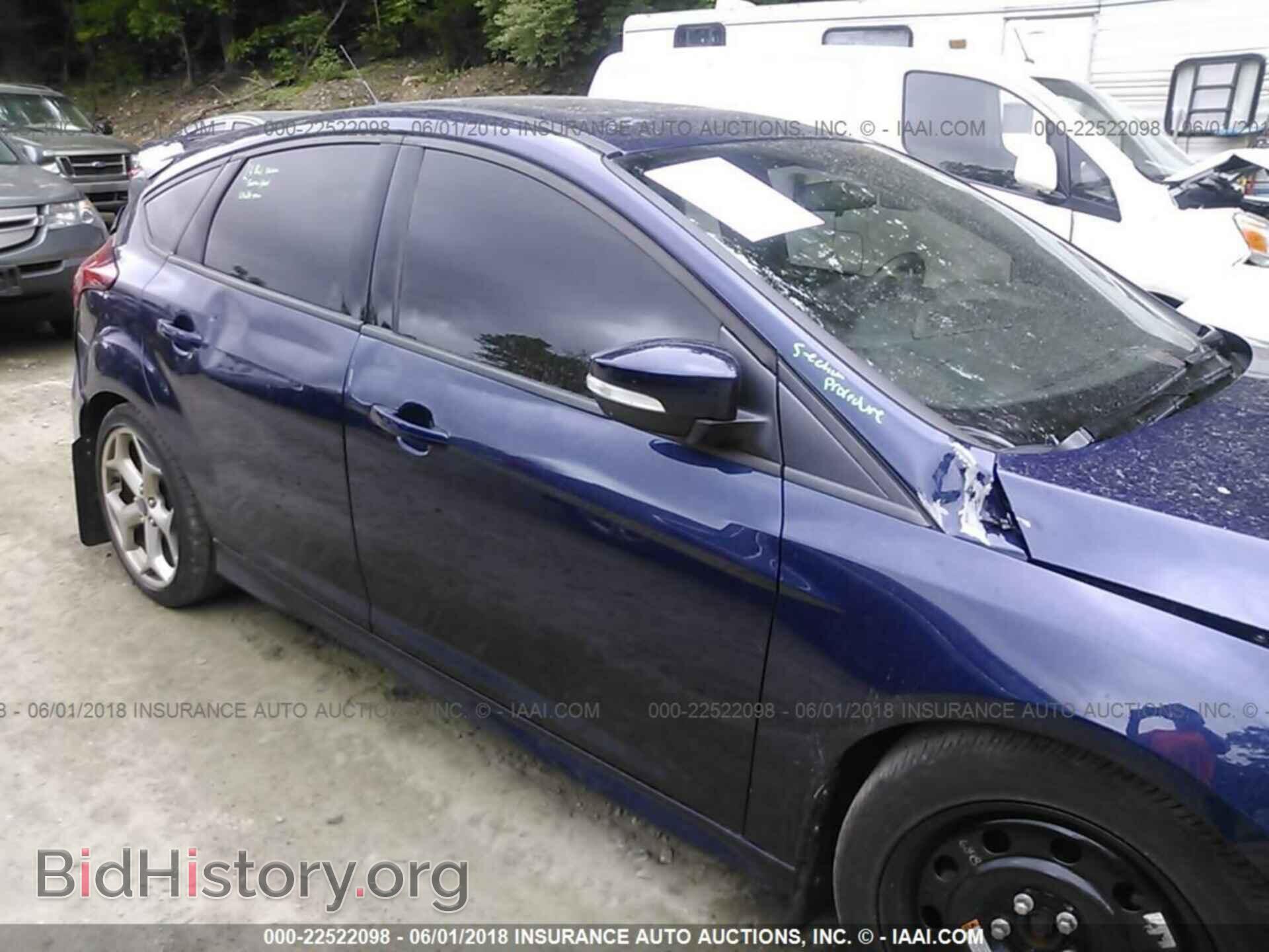 2016 Ford Focus - VIN: 1FADP3L95GL261907 - Photo 6