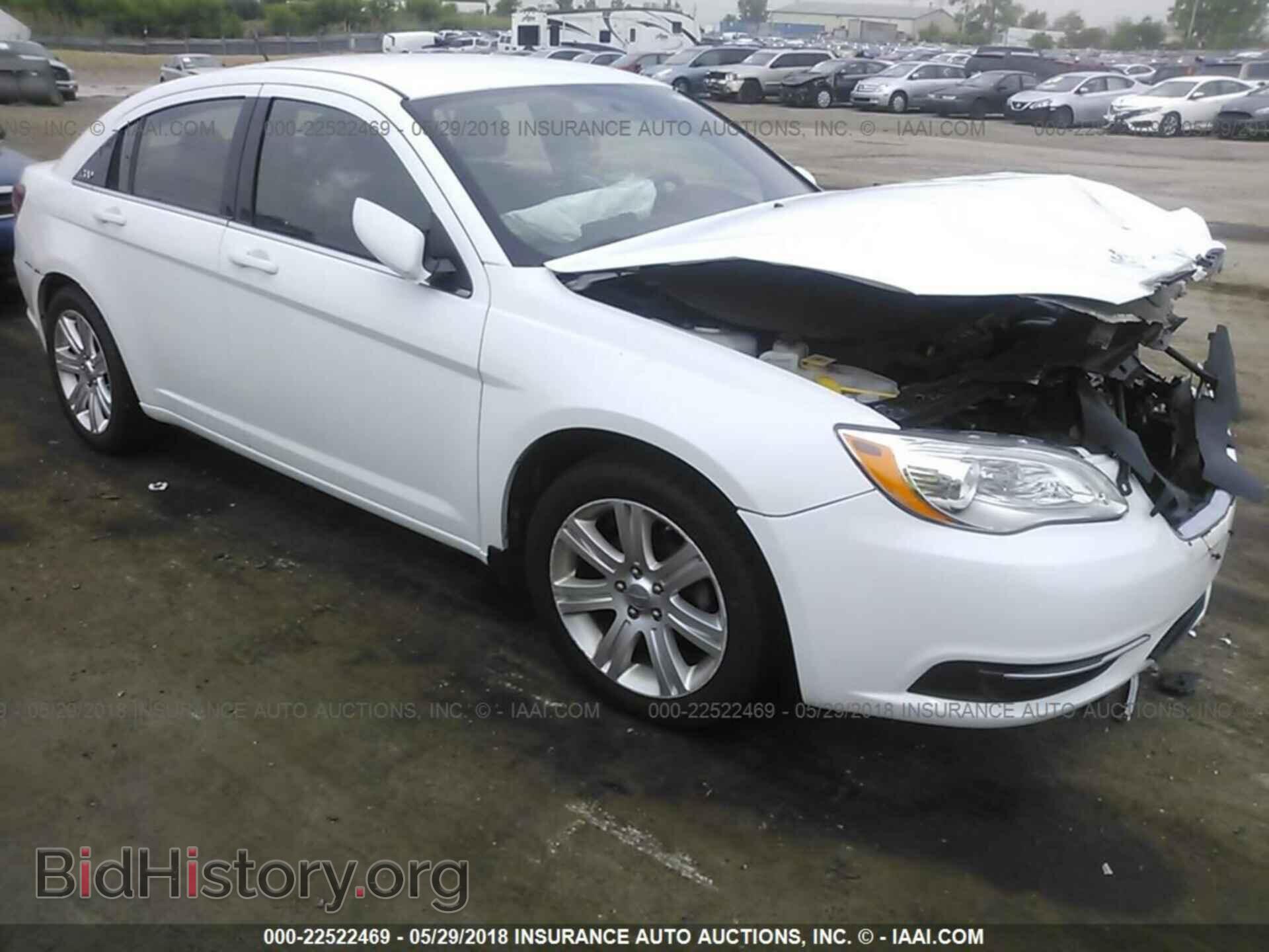Photo 1C3CCBAB0DN670502 - Chrysler 200 2013