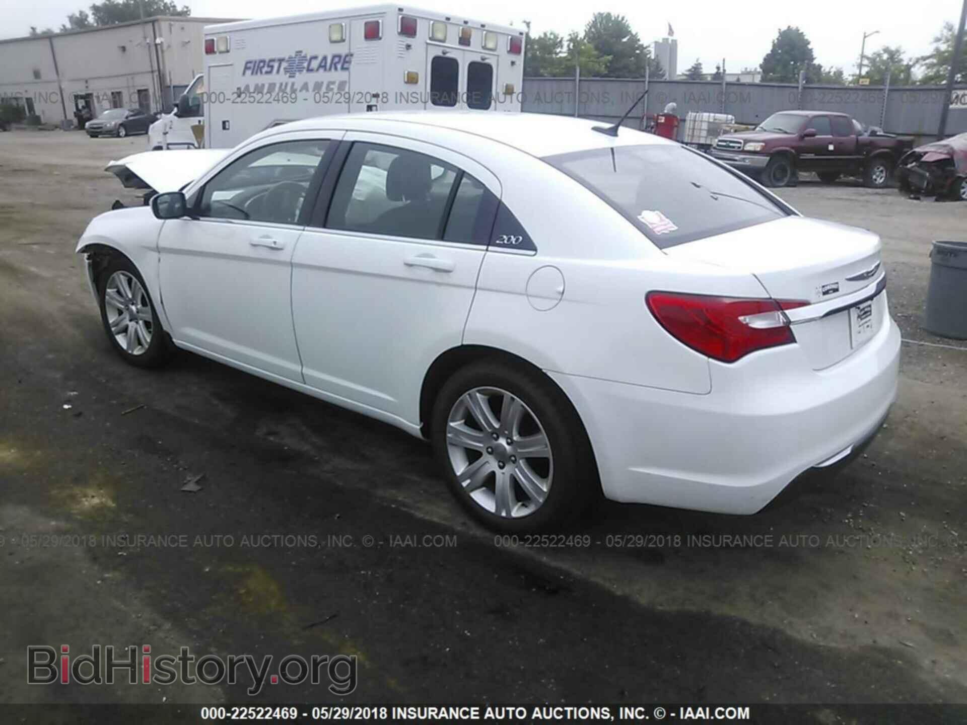 2013 Chrysler 200 - VIN: 1C3CCBAB0DN670502 - Photo 3