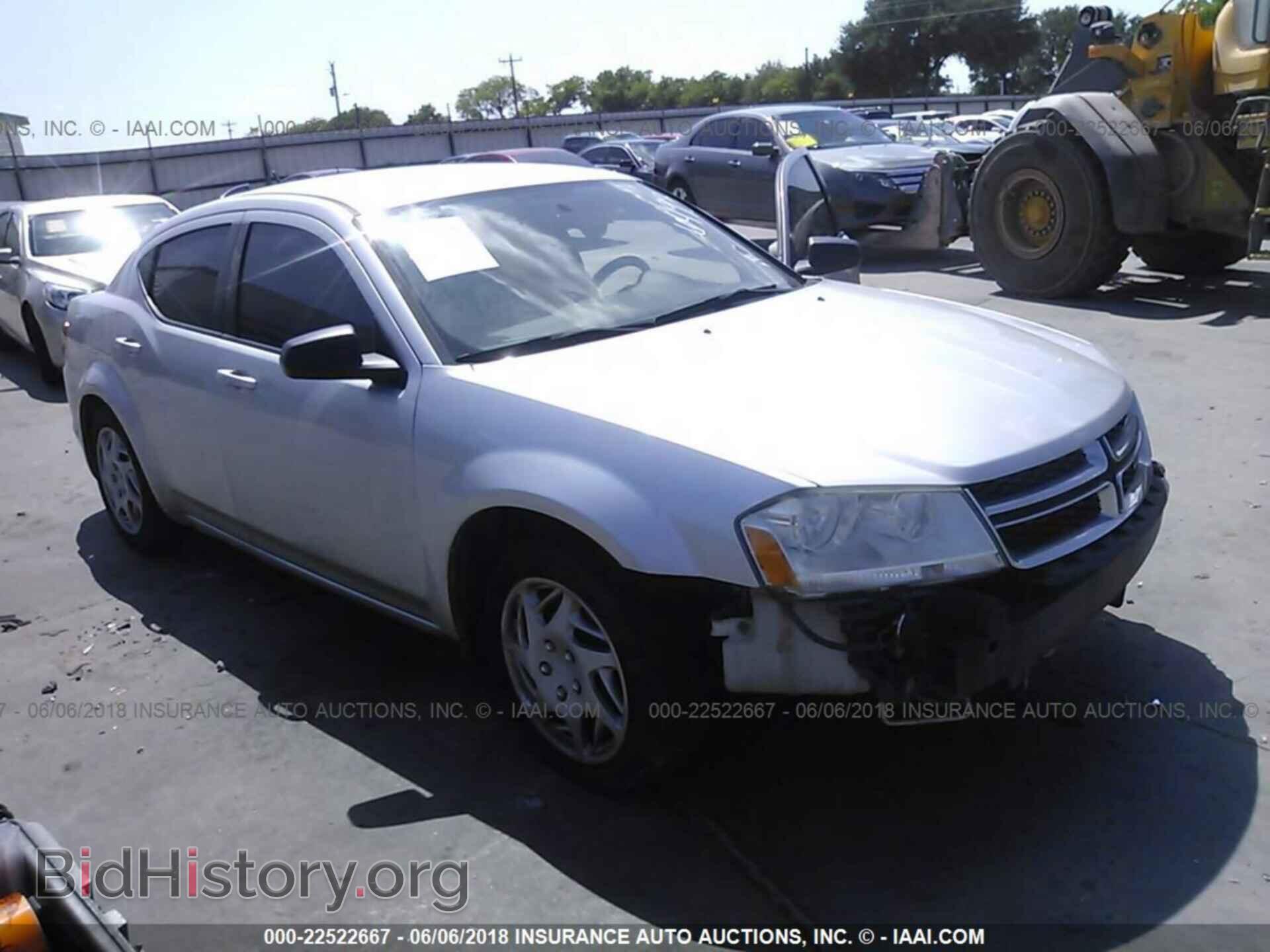 Photo 1B3BD4FB9BN546493 - Dodge Avenger 2011