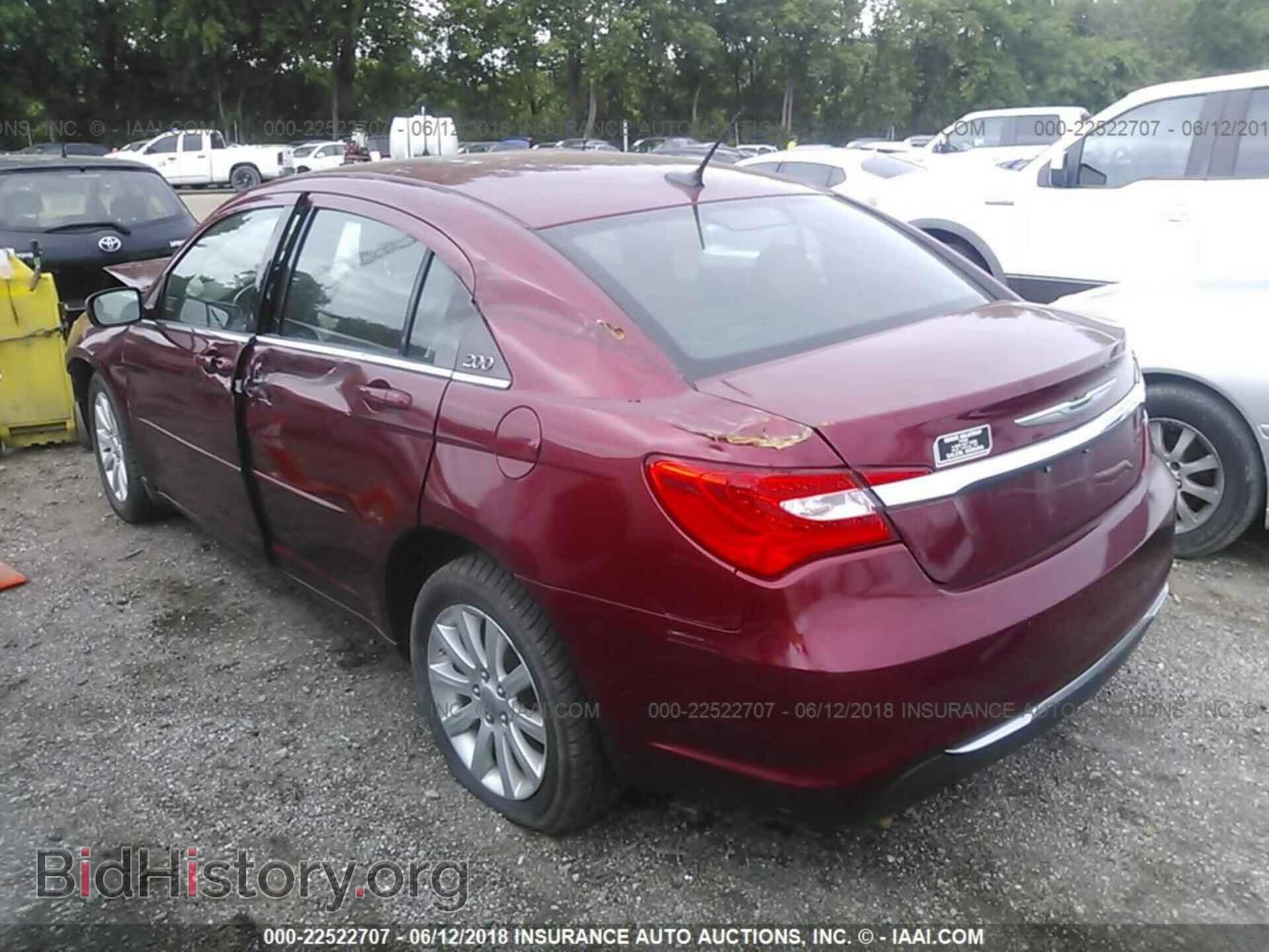 2012 Chrysler 200 - VIN: 1C3CCBBBXCN166794 - Photo 3
