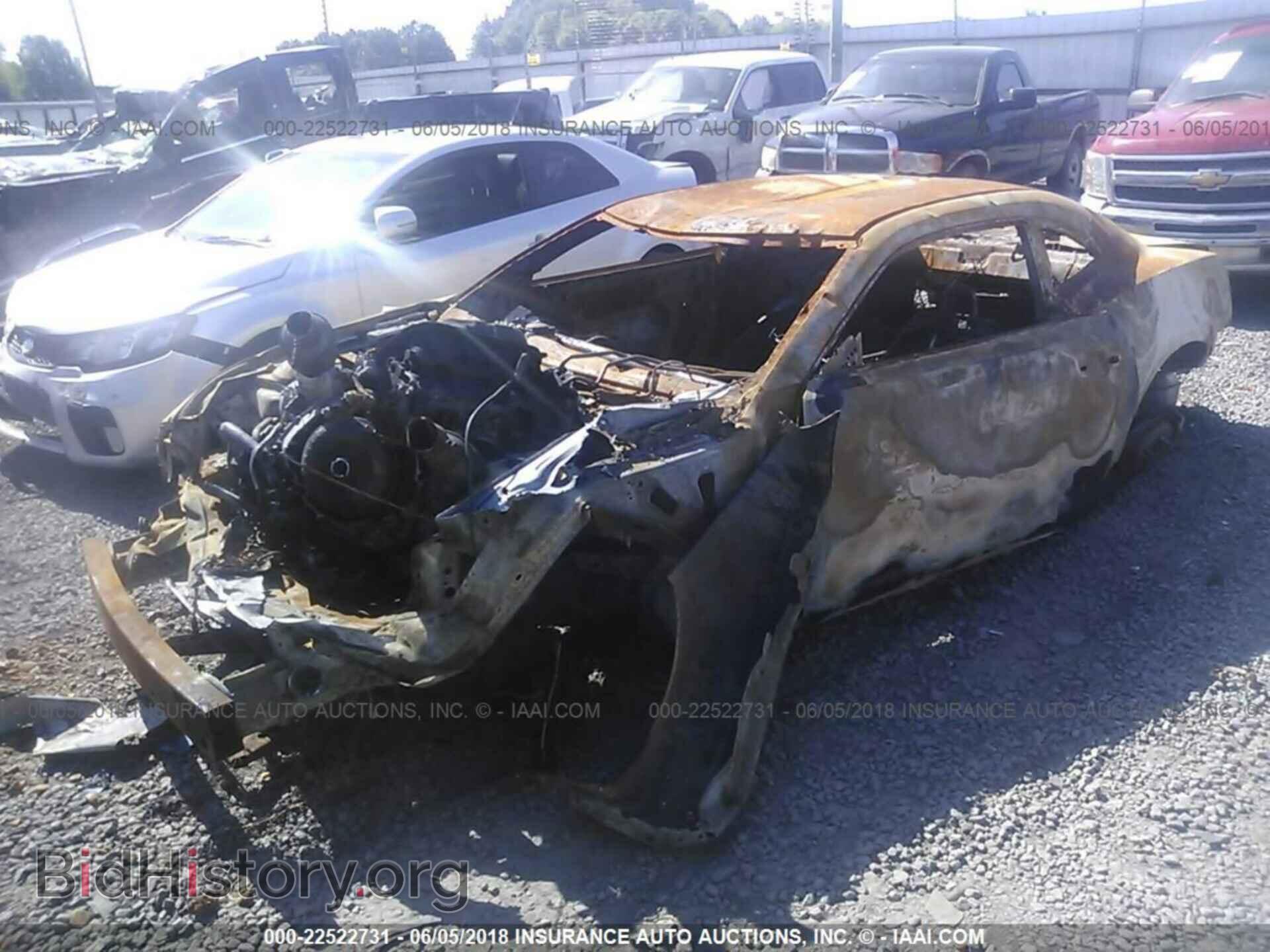 2015 Chevrolet Camaro - VIN: 2G1FD1E31F9106990 - Фото 2