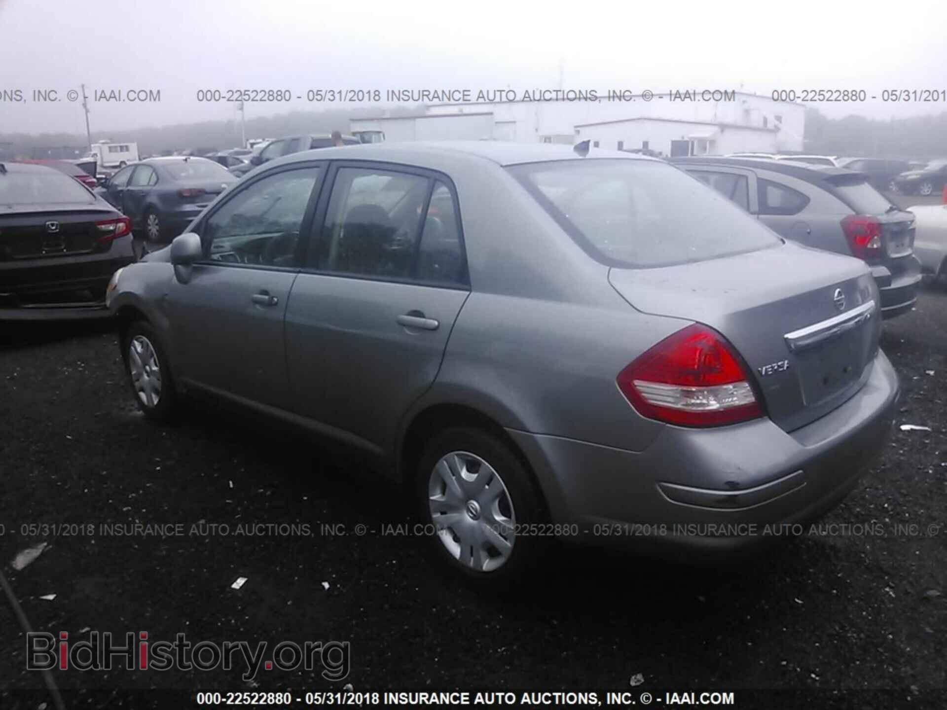2011 Nissan Versa - VIN: 3N1BC1AP3BL448694 - Фото 3