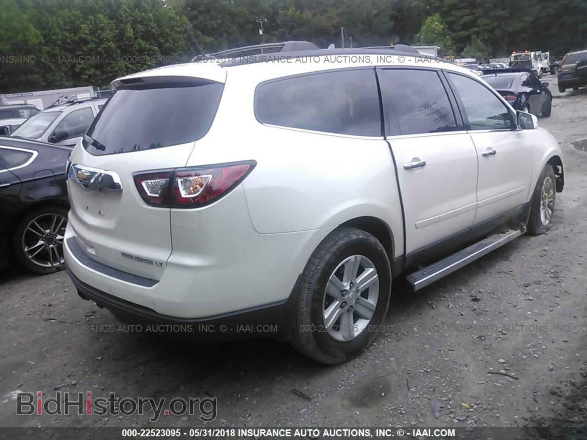 2014 Chevrolet Traverse - VIN: 1GNKRHKD4EJ202085 - Фото 4