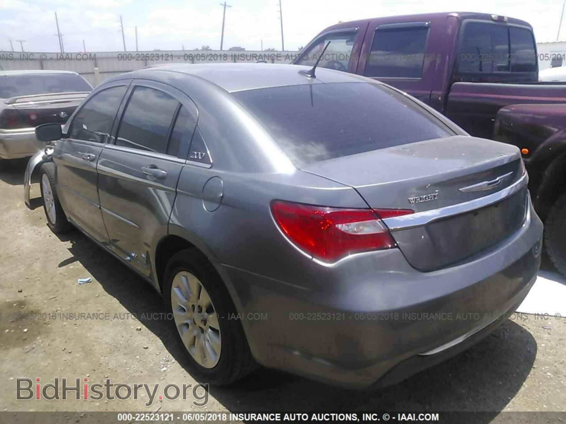2013 Chrysler 200 - VIN: 1C3CCBABXDN604751 - Фото 3