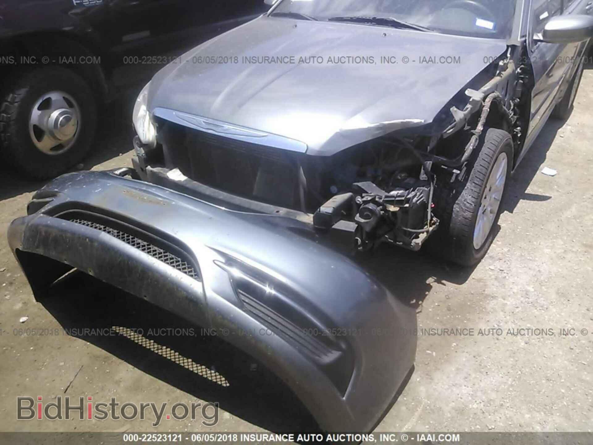2013 Chrysler 200 - VIN: 1C3CCBABXDN604751 - Фото 6